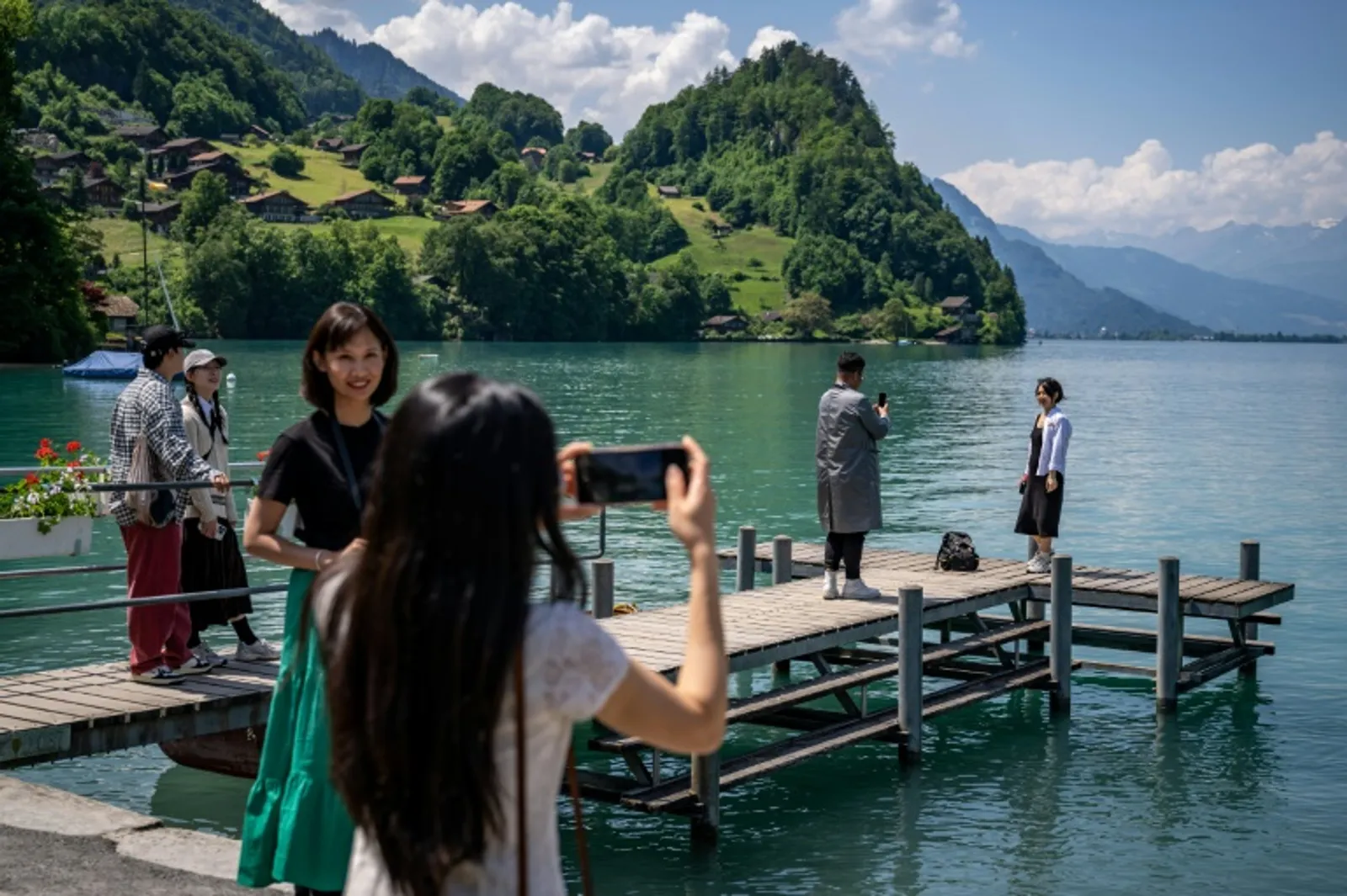 'Swiss Lake Village' Sekarang Memungut Pajak Wisatawan, Ini Alasannya