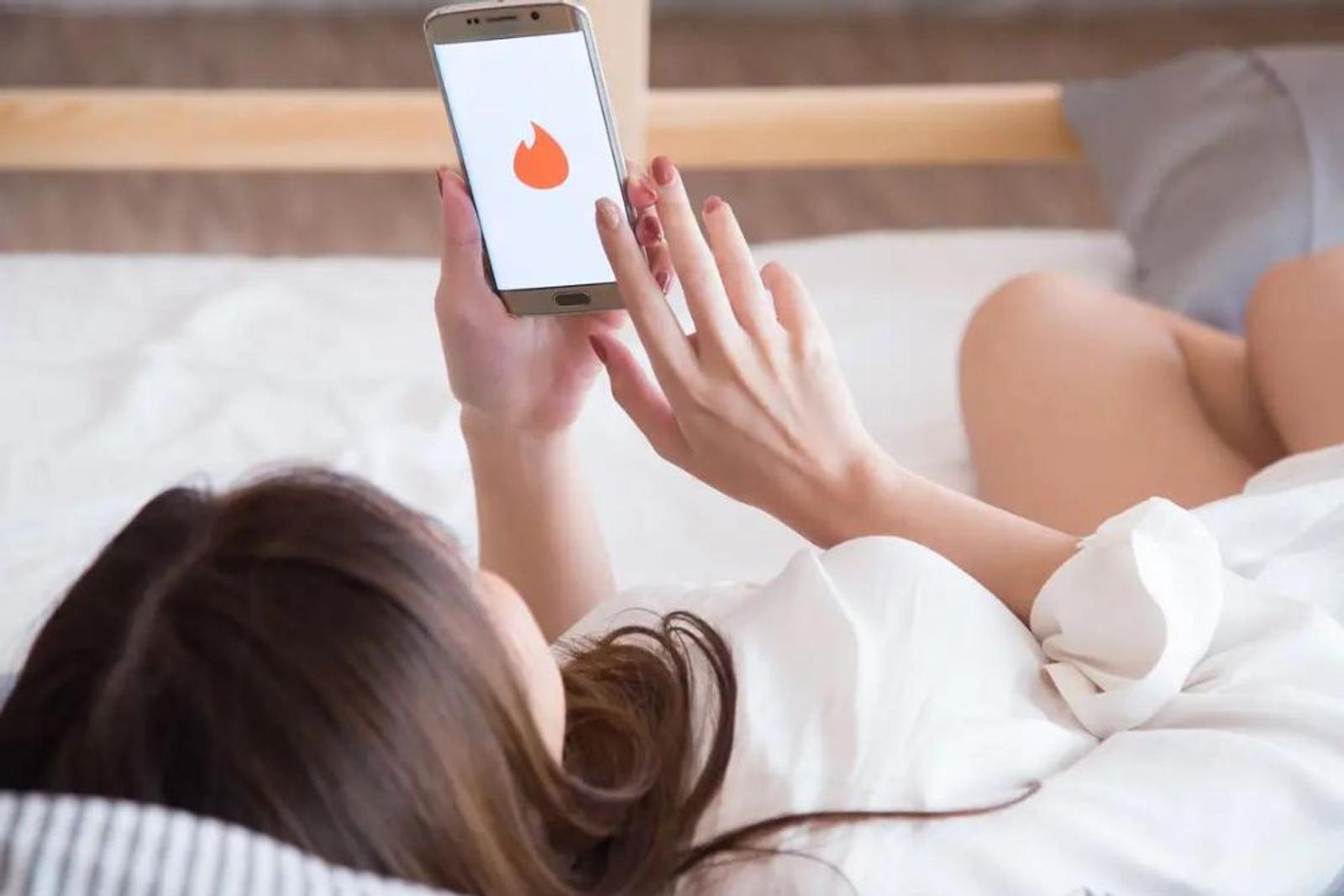 Kursus Kencan Online, 10 Fakta tentang Tinder 'School of Swipe'