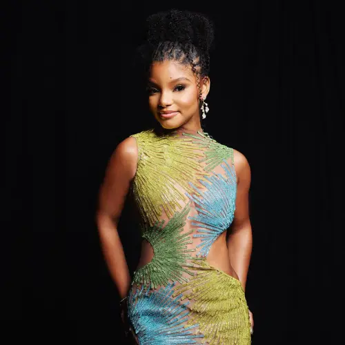 Pesona Halle Bailey, Pancarkan Aura Princess yang Menawan