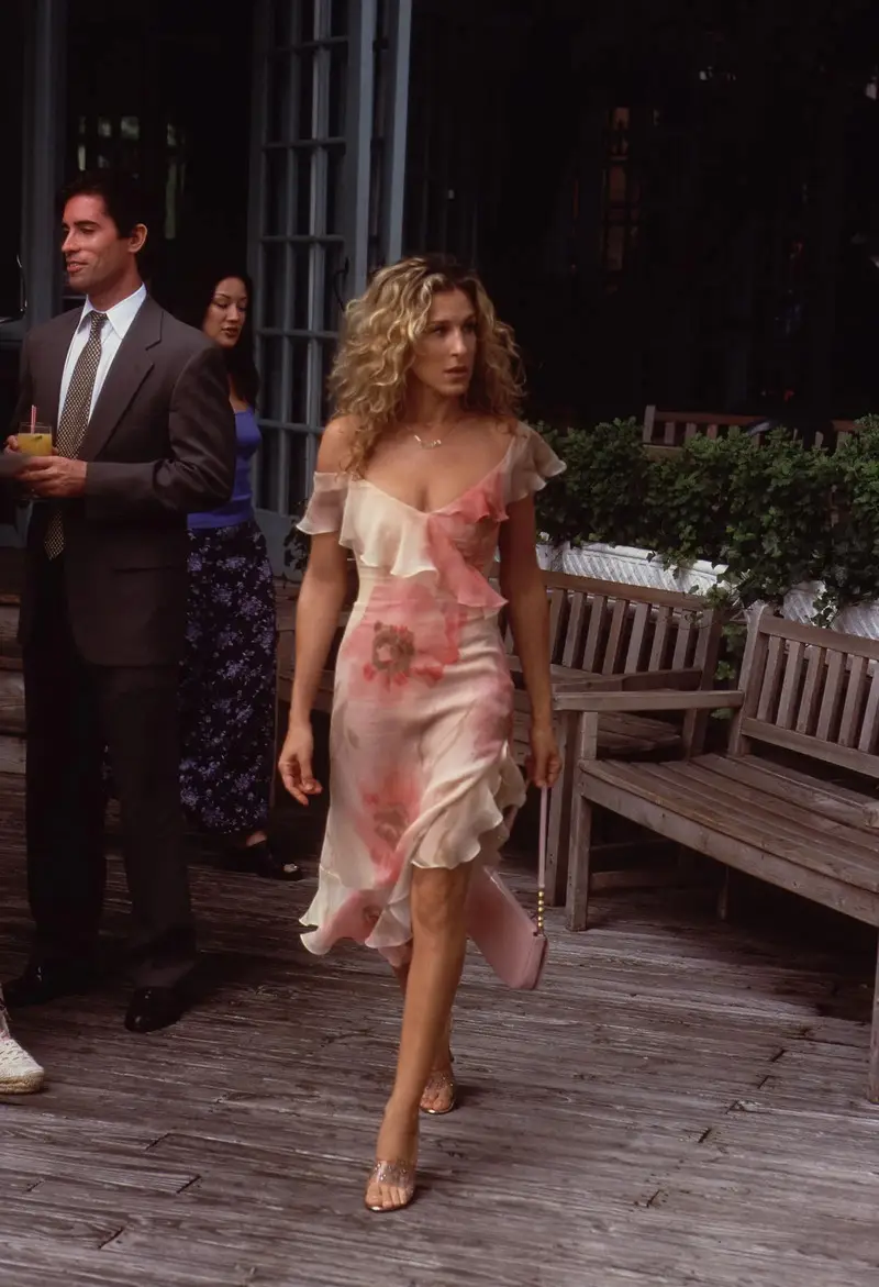 25 Tahun Sex and The City, Ini Gaya Terbaik Carrie Bradshaw