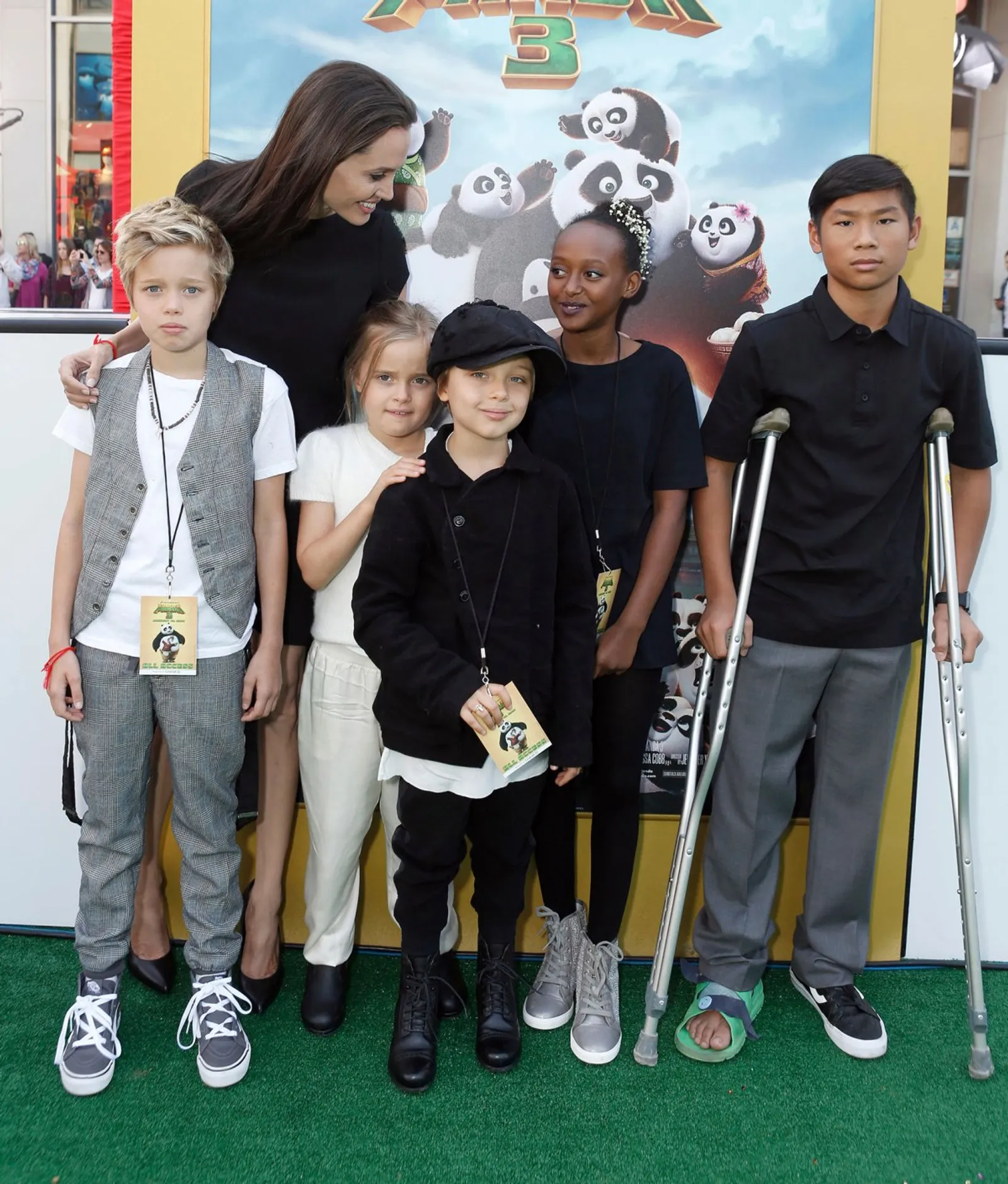 Perubahan Gaya Shiloh Jolie-Pitt, Anak Angelina Jolie yang Makin Girly