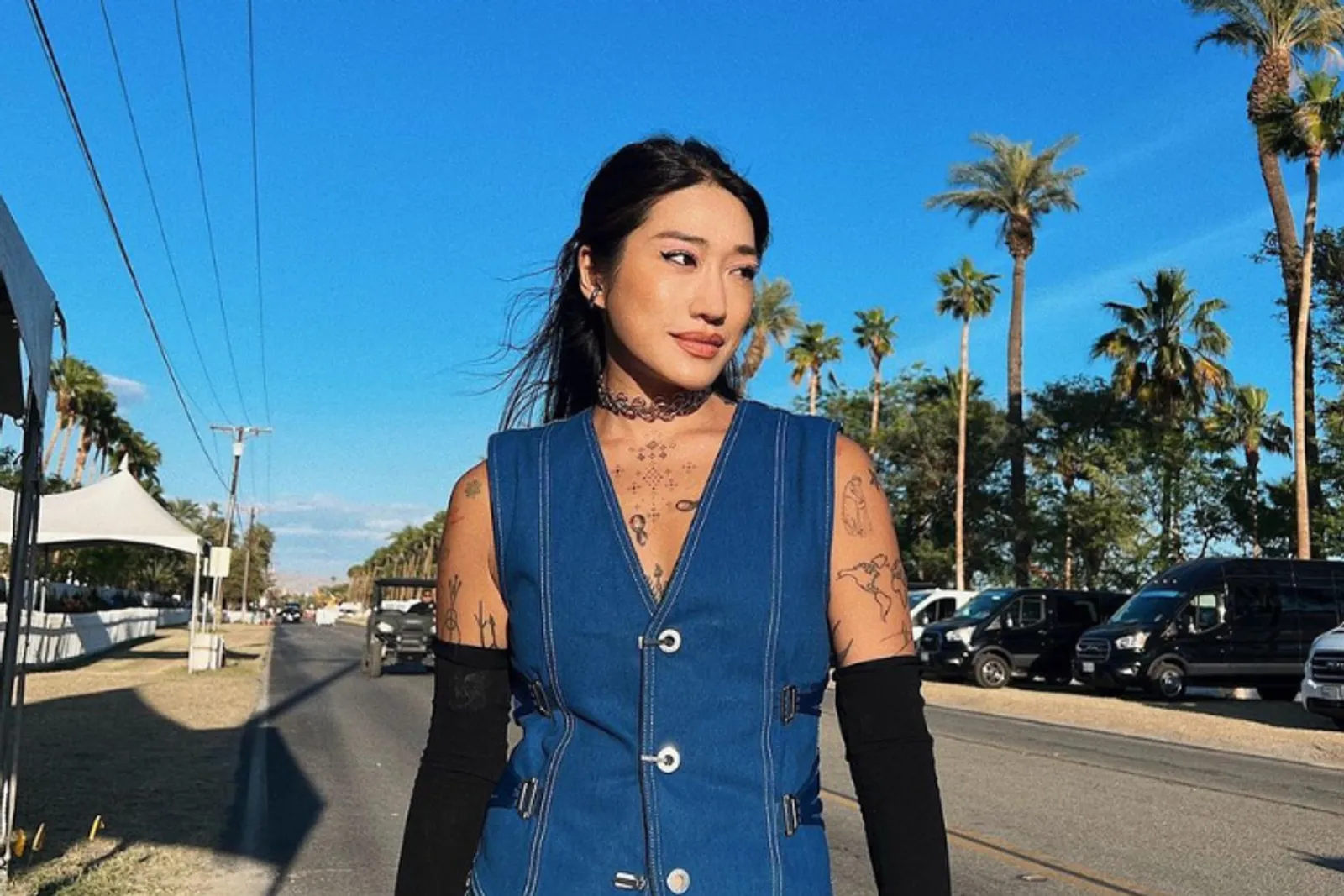 Intip 10 Gaya Peggy Gou, DJ Asal Korsel yang Super Stylish