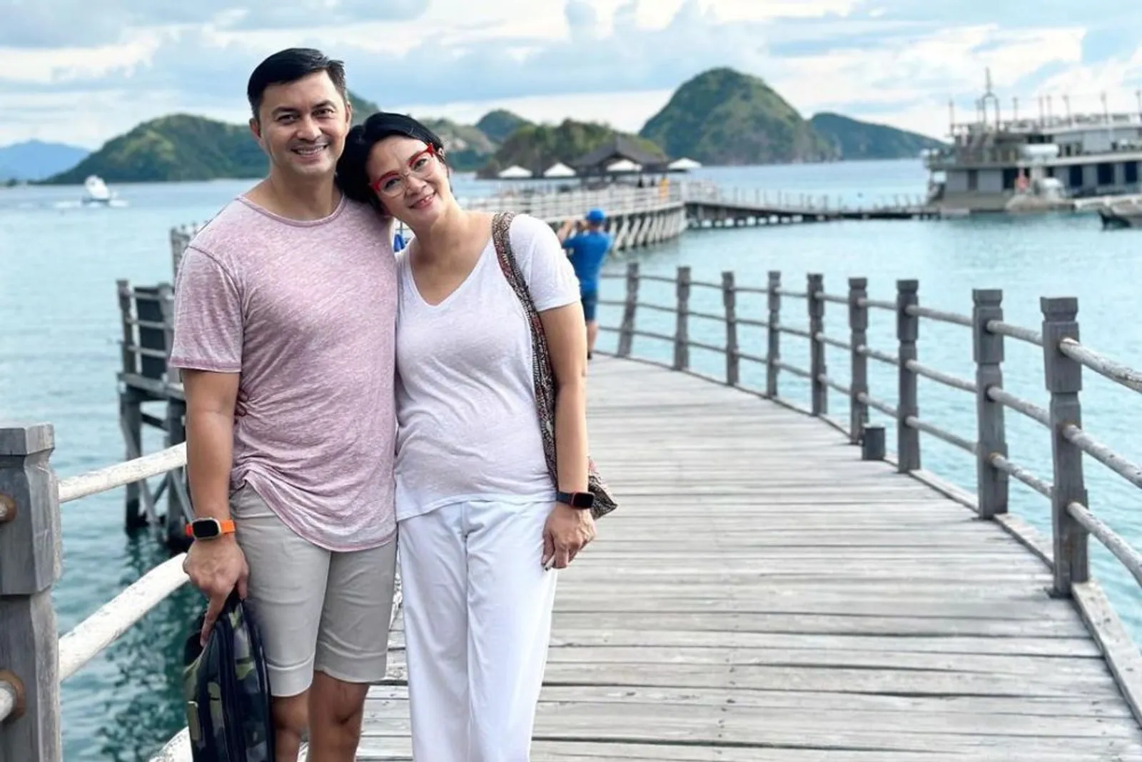24 Tahun Menikah, Ini Perjalanan Cinta Anjasmara dan Dian Nitami