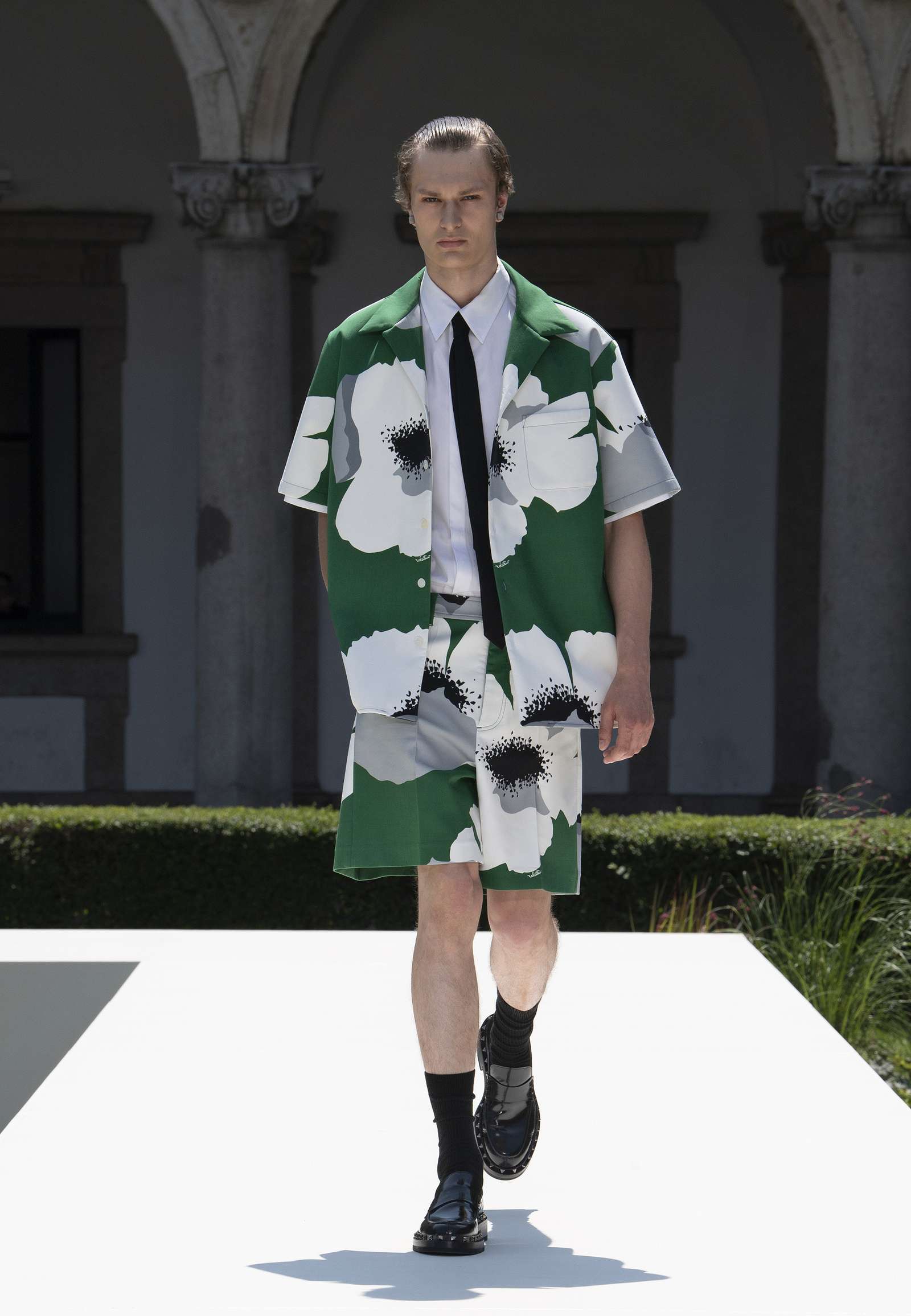 Valentino Rilis Menswear Summer Collection ‘Valentino Narrative'