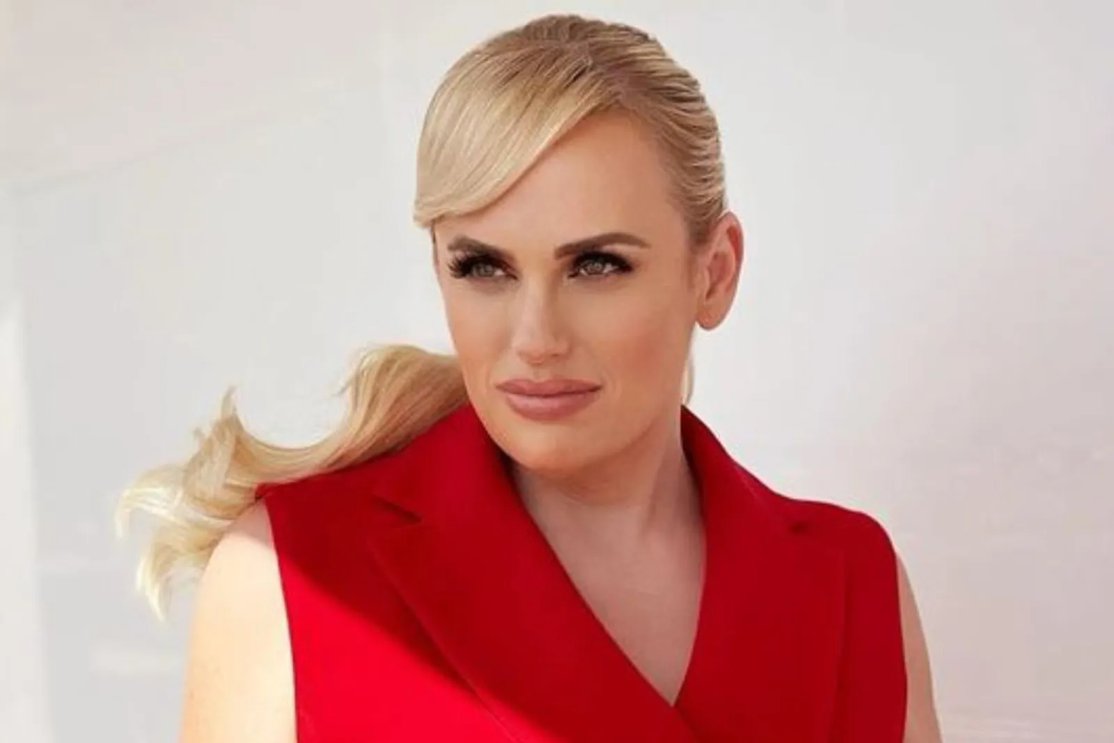 Makin Langsing, Penampilan Terbaru Rebel Wilson Banjir Pujian