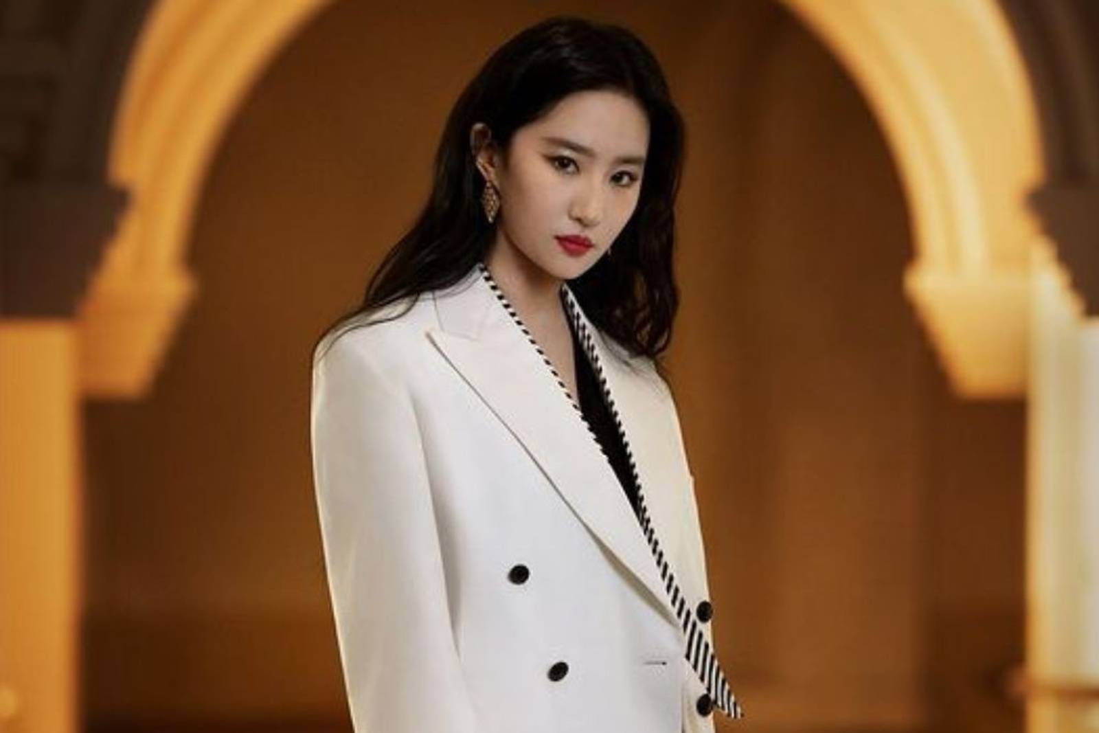 Riasan Dramatis A la Liu Yifei, Memikat dan Bisa Ditiru! 