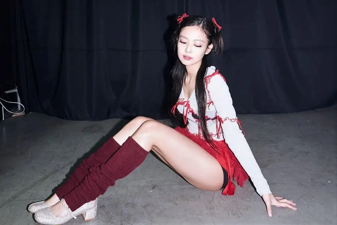 Inspirasi Padu-padan Balletcore a La Jennie 'BLACKPINK'