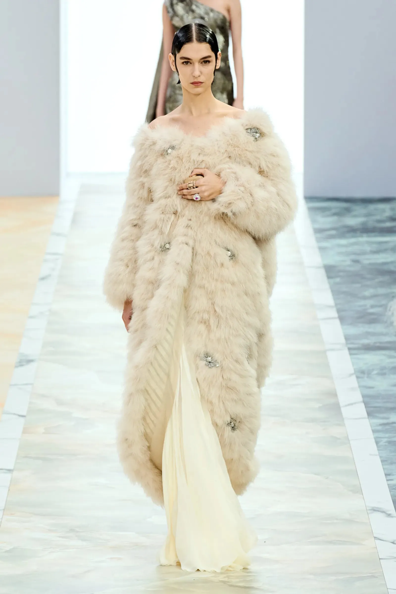 7 Hal Menarik di Fashion Show Fendi Couture Fall 2023