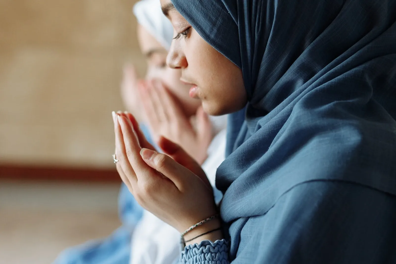 Doa Hari Pertama Haid agar Lancar: Arab, Latin, dan Artinya