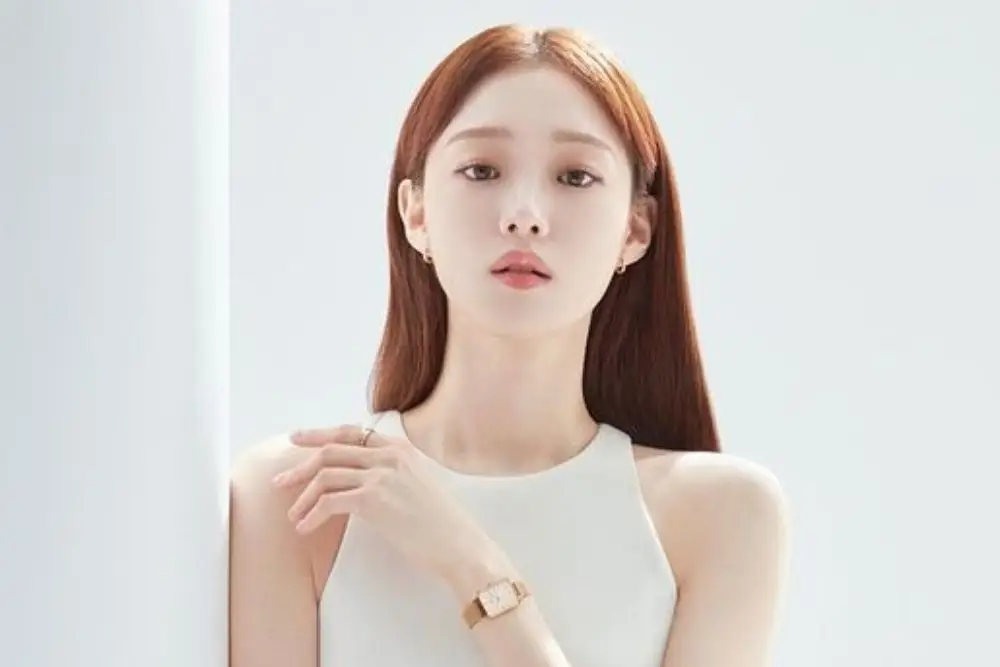 Gaya Rambut Lee Sung Kyung, Pendek Hingga Panjang Memesona