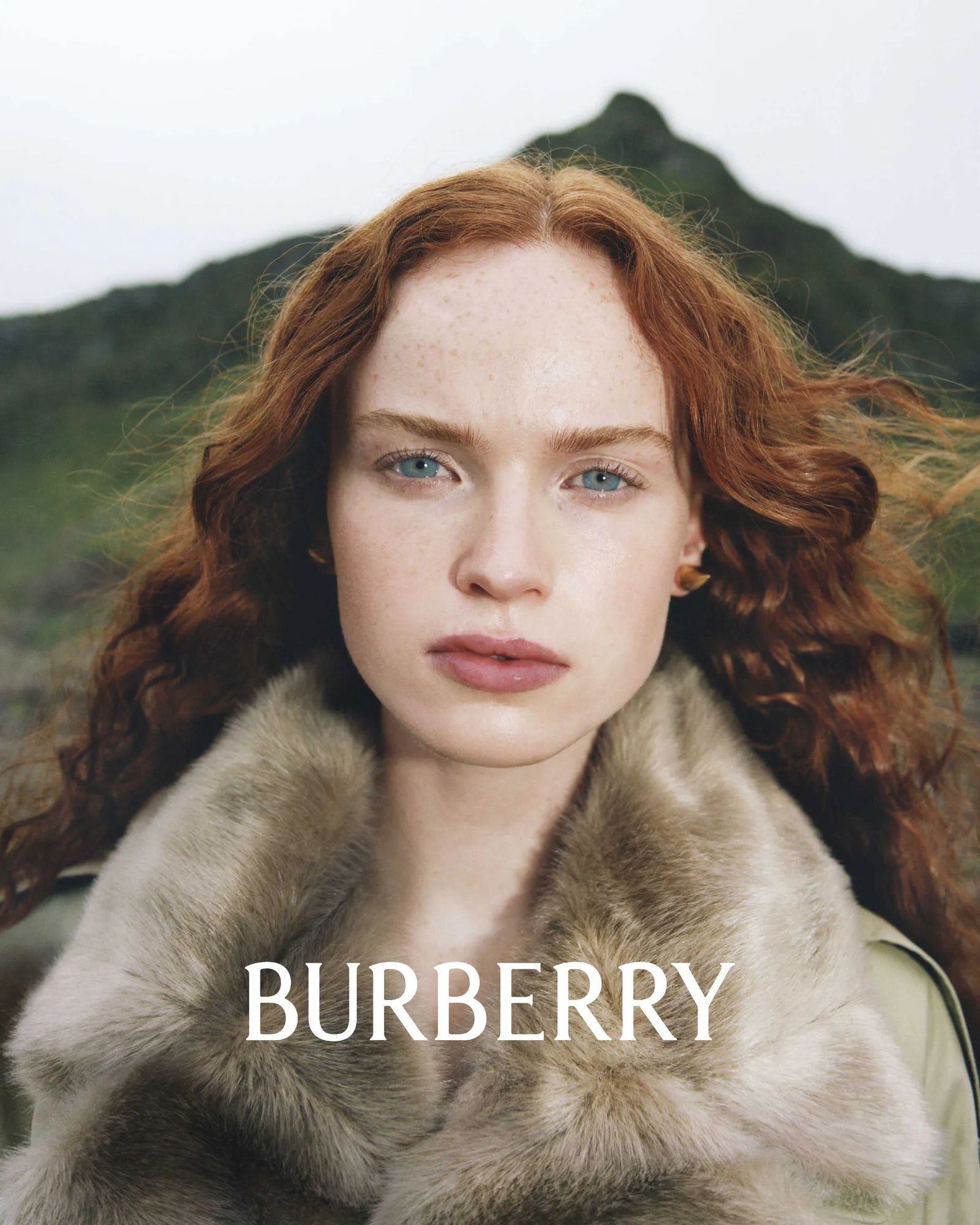 Upgrade Gayamu dengan Deretan Koleksi Winter 2023 Terbaru Burberry