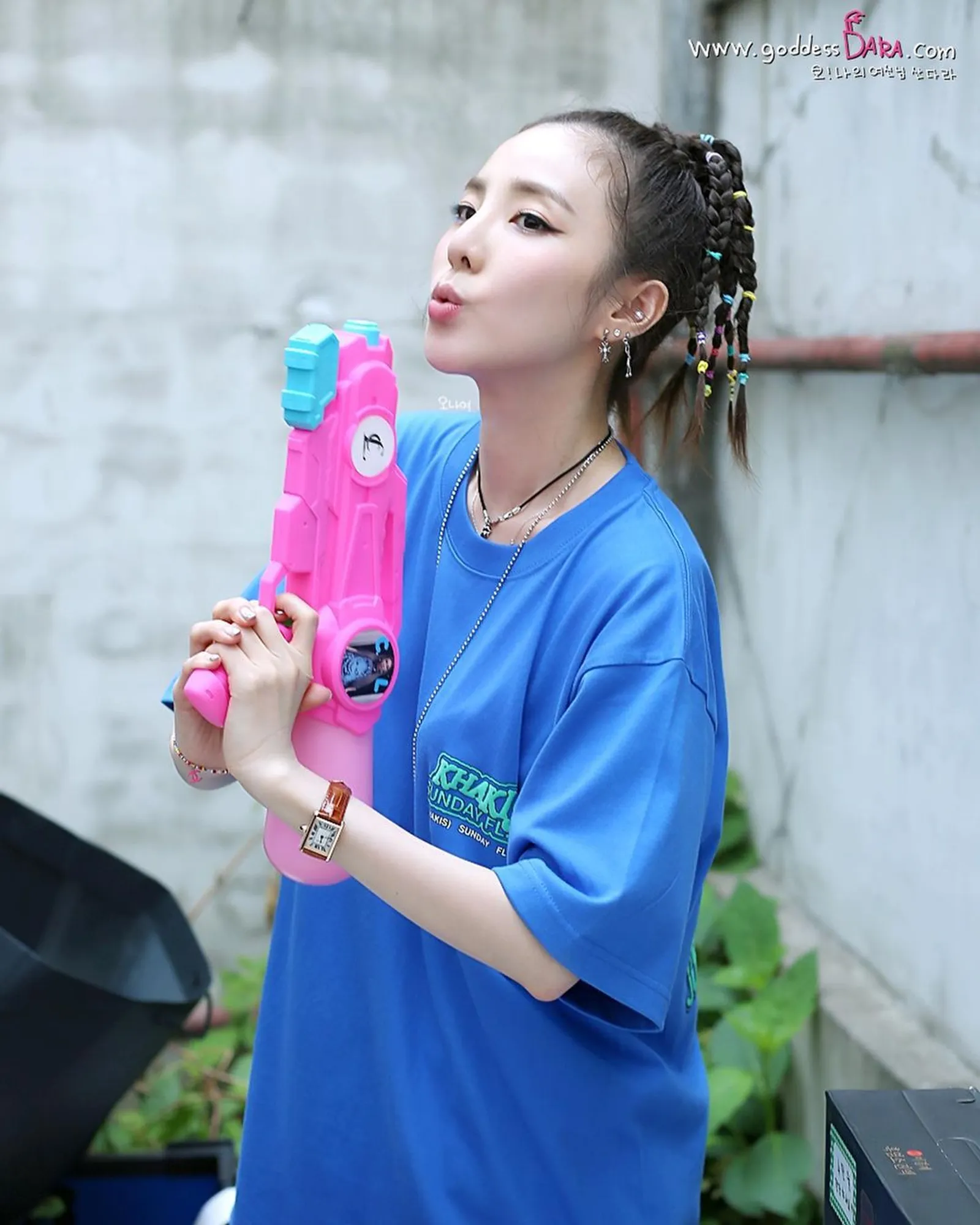 7 Gaya Rambut Nyentrik a la Sandara Park, Ikonik! 