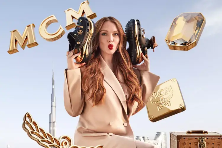 Lindsay Lohan Bintangi Campaign MCM X Crocs Terbaru