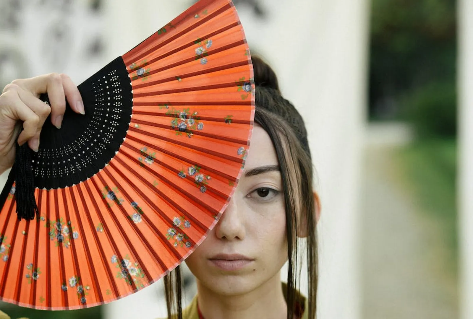 10 Rekomendasi Oleh-oleh Khas Jepang, Ada Kimono Hingga KitKat