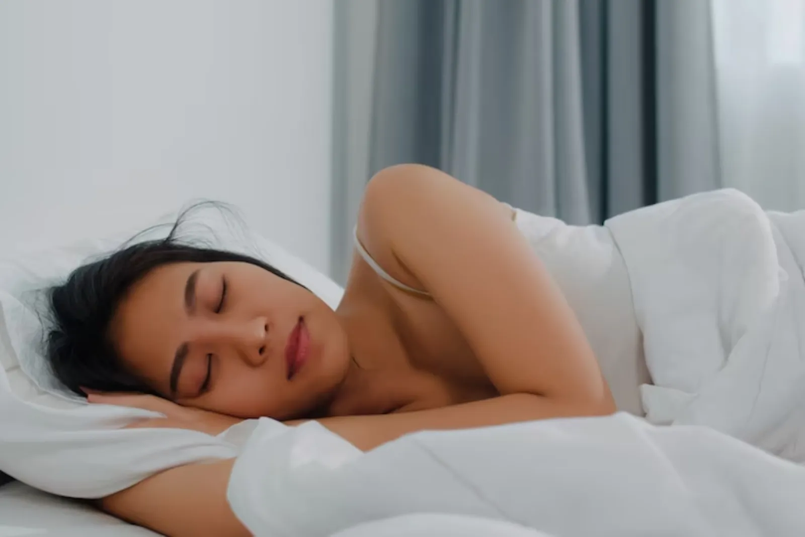 5 Manfaat Menggunakan Penutup Mata Saat Tidur