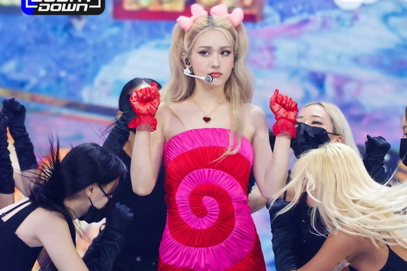 Deretan Bukti Gaya Jeon Somi yang Mirip Boneka Barbie