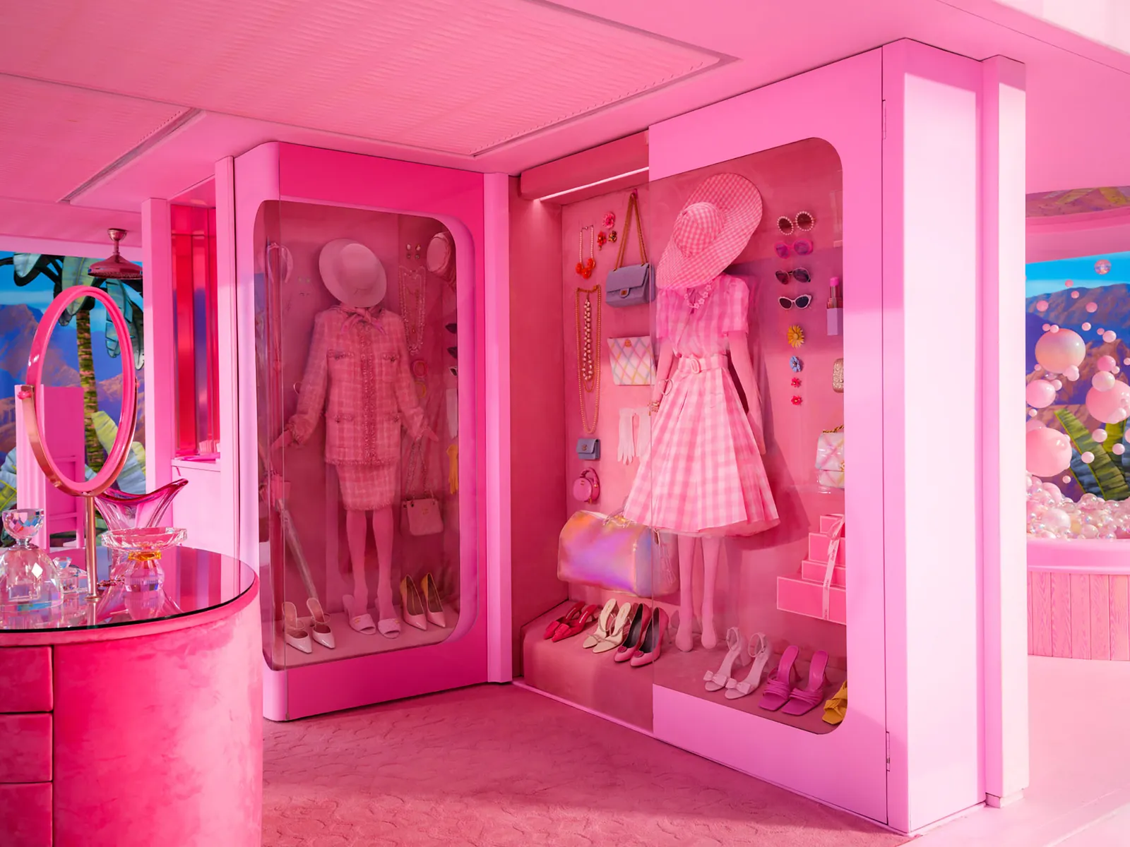 Kolaborasi Chanel x Barbie dalam Film 'Barbie The Movie'