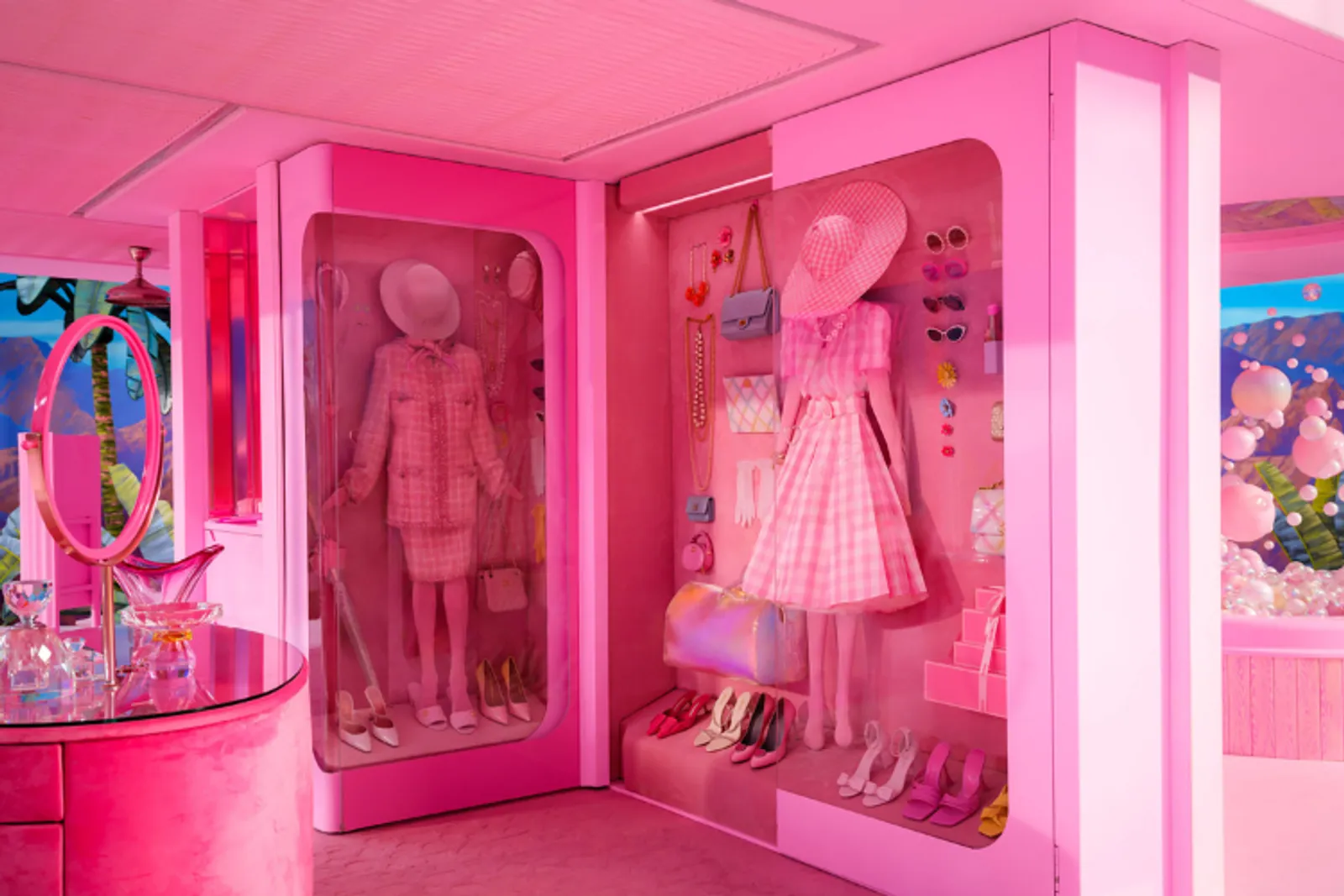 Kolaborasi Chanel x Barbie dalam Film 'Barbie The Movie'