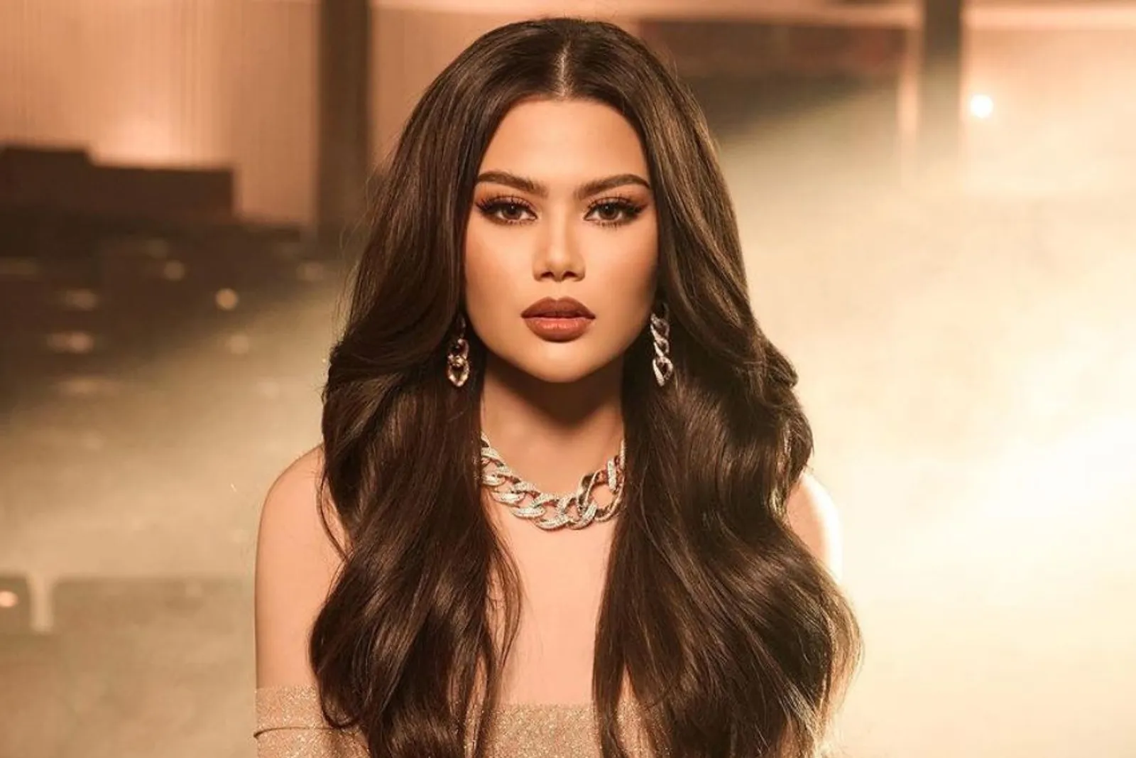 Potret Fabienne Nicole Groeneveld, Jawara Miss Universe Indonesia 2023