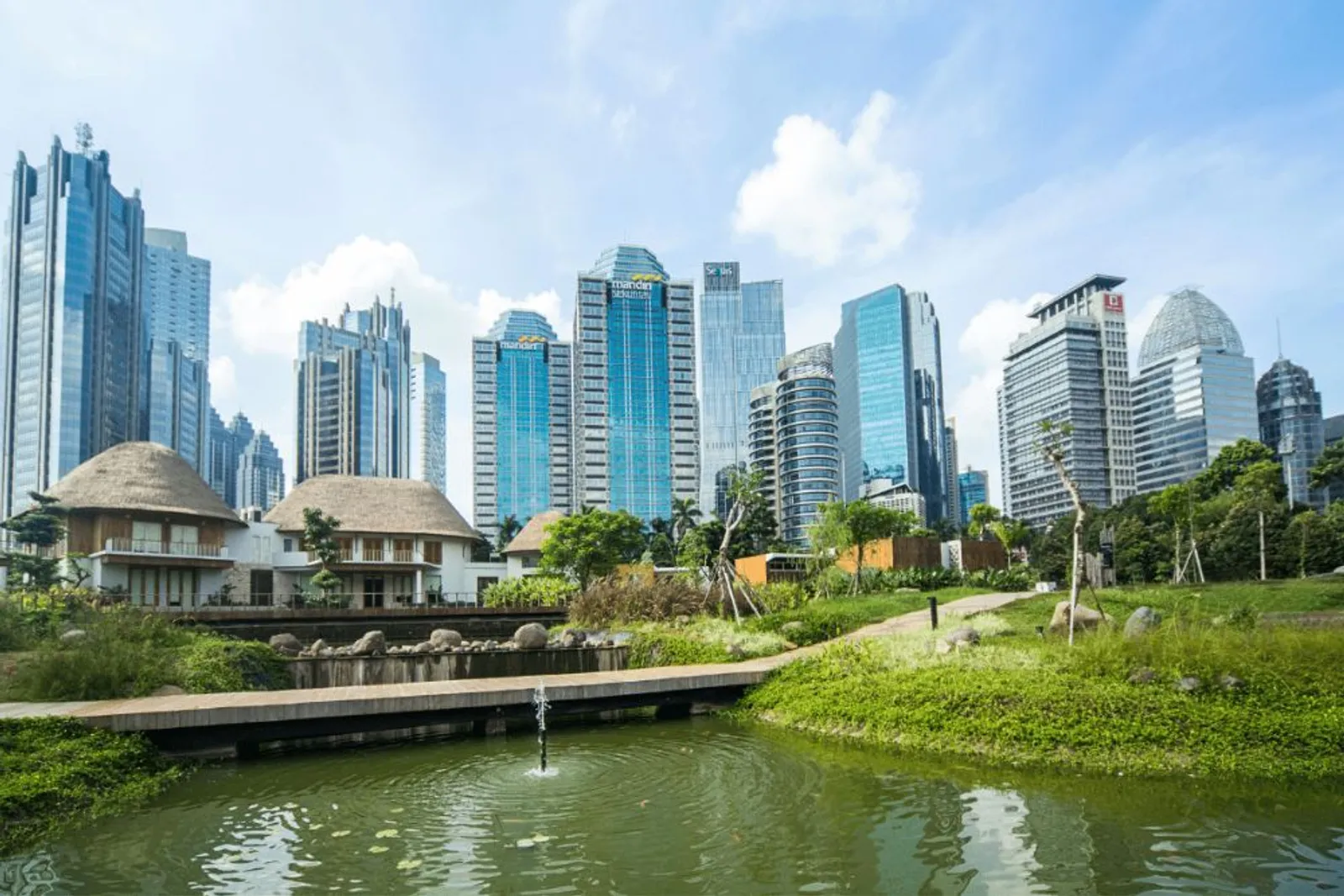 8 Rekomendasi Tempat Piknik di Jakarta, Sejuk Banget!
