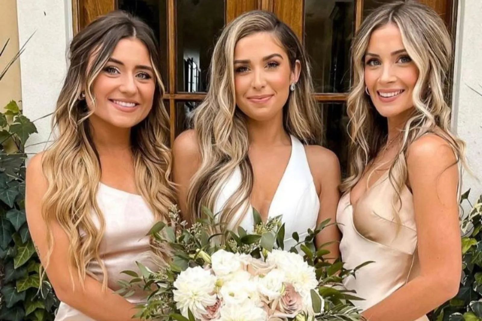 Inspirasi Gaya Rambut untuk Bridesmaid, Simple dan Memikat