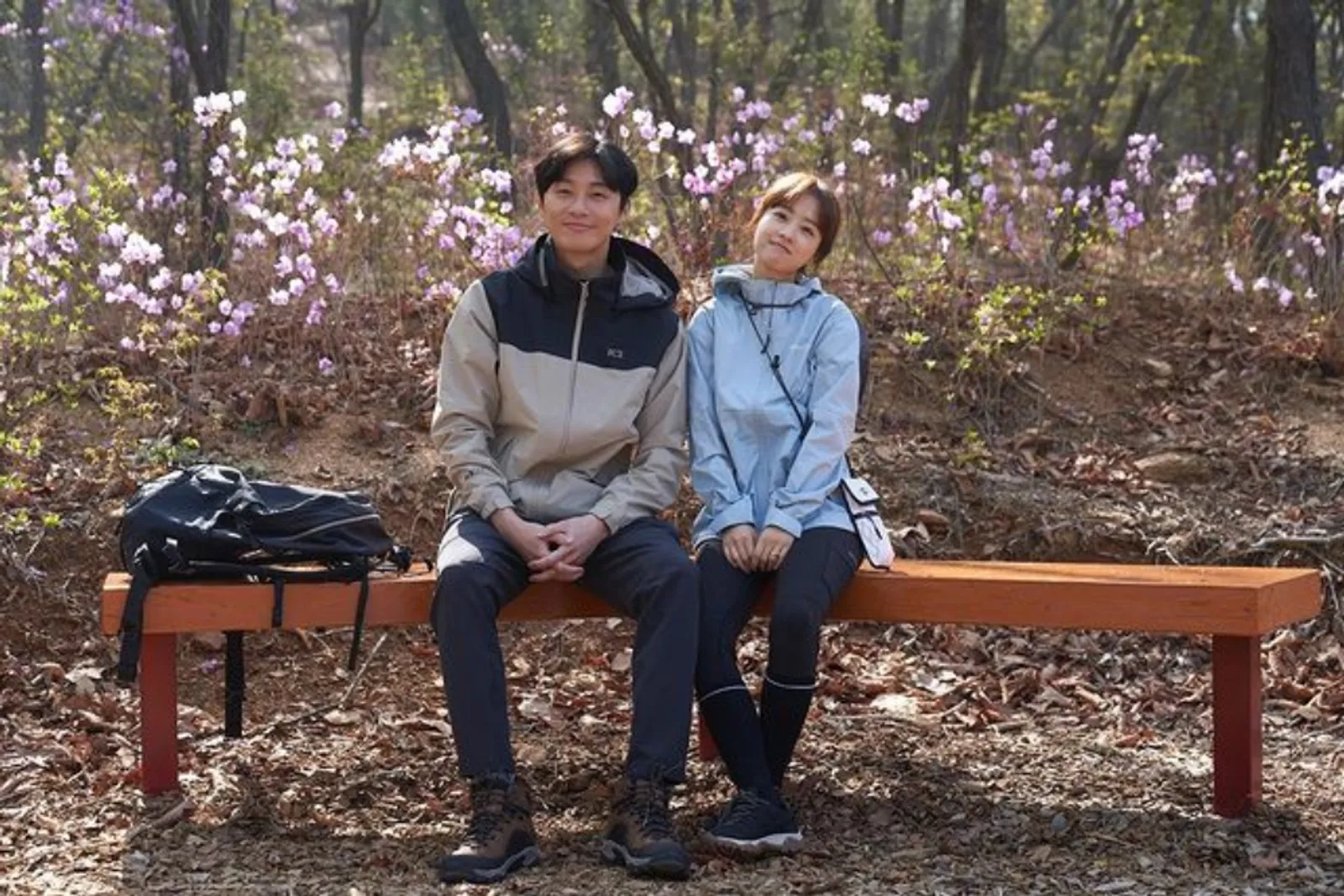 7 Potret Park Seo Joon dan Park Bo Young Jadi Pasutri di Film Terbaru