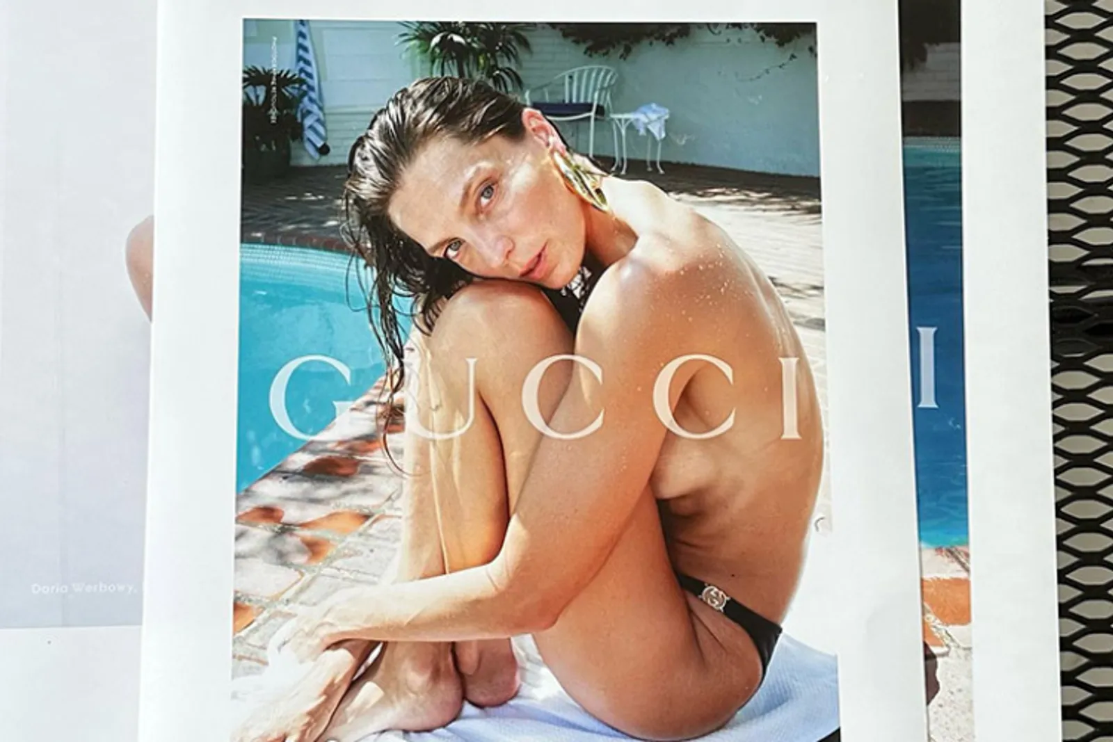 Daria Werbowy Berpose Seksi di Iklan Terbaru Gucci