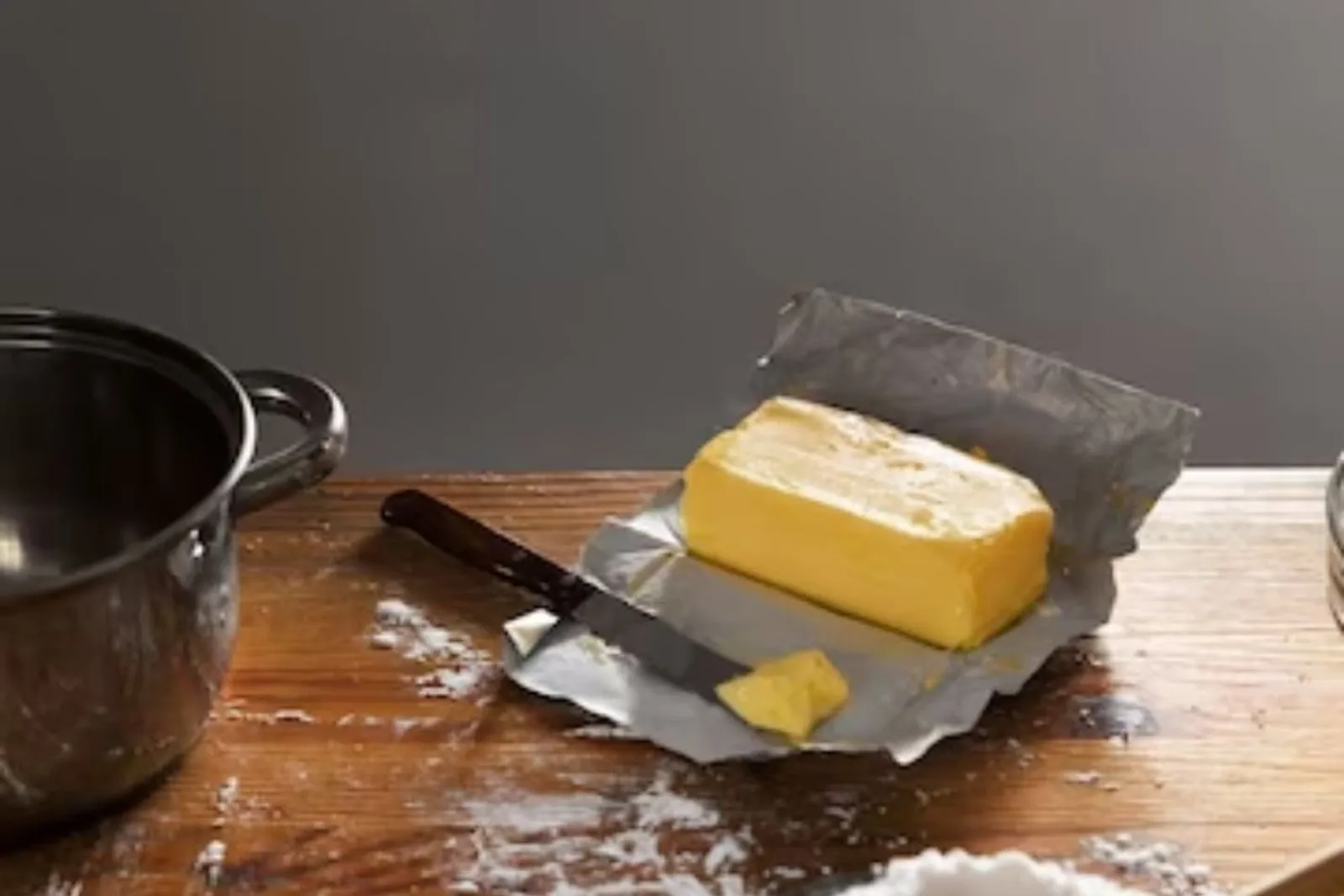 8 Perbedaan Butter dan Margarin yang Harus Kamu Tahu, Jangan Keliru!