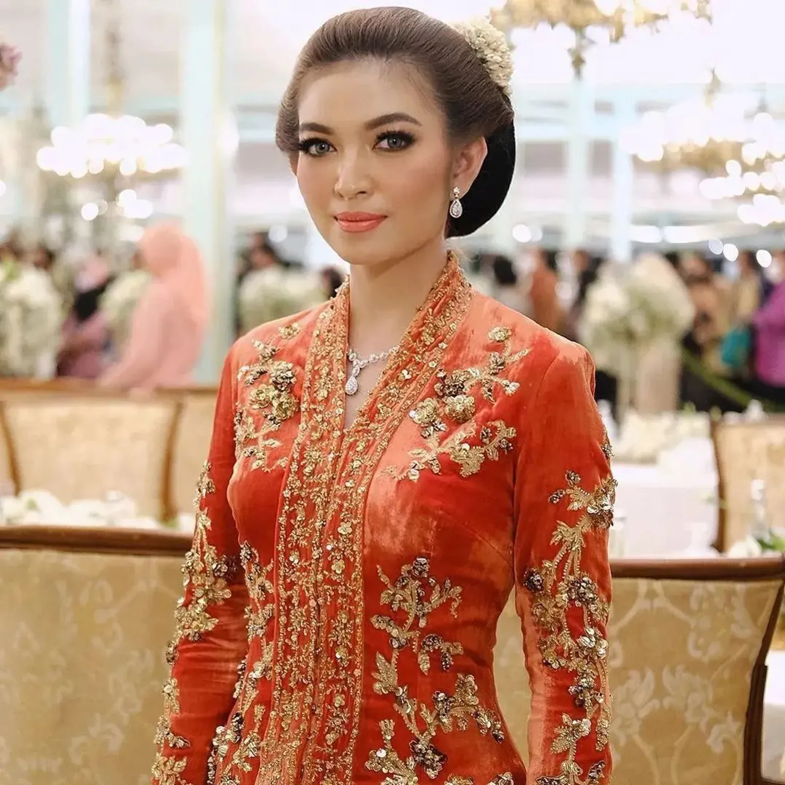 Inspirasi Kebaya untuk Rayakan HUT RI a La Menantu Presiden Jokowi