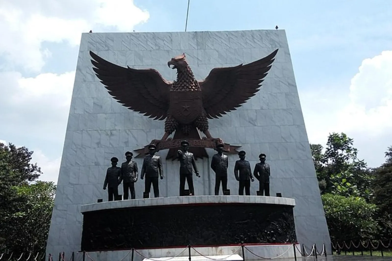 Monumen Pancasila Sakti: Sejarah, Lokasi, dan Tiket Masuk