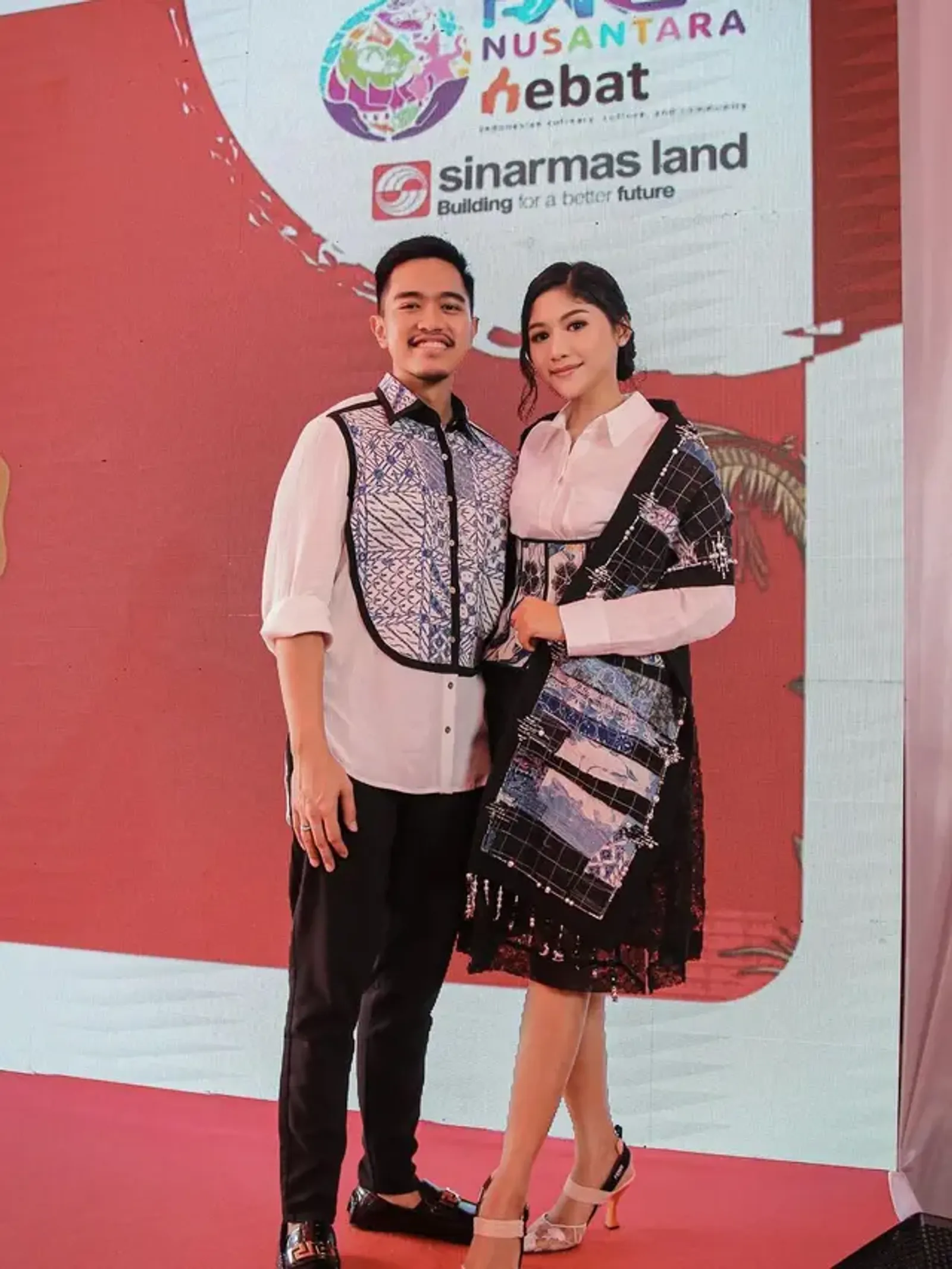 Gaya Kompak Kaesang Pangarep & Erina Gudono Jadi Inspirasi OOTD HUT RI