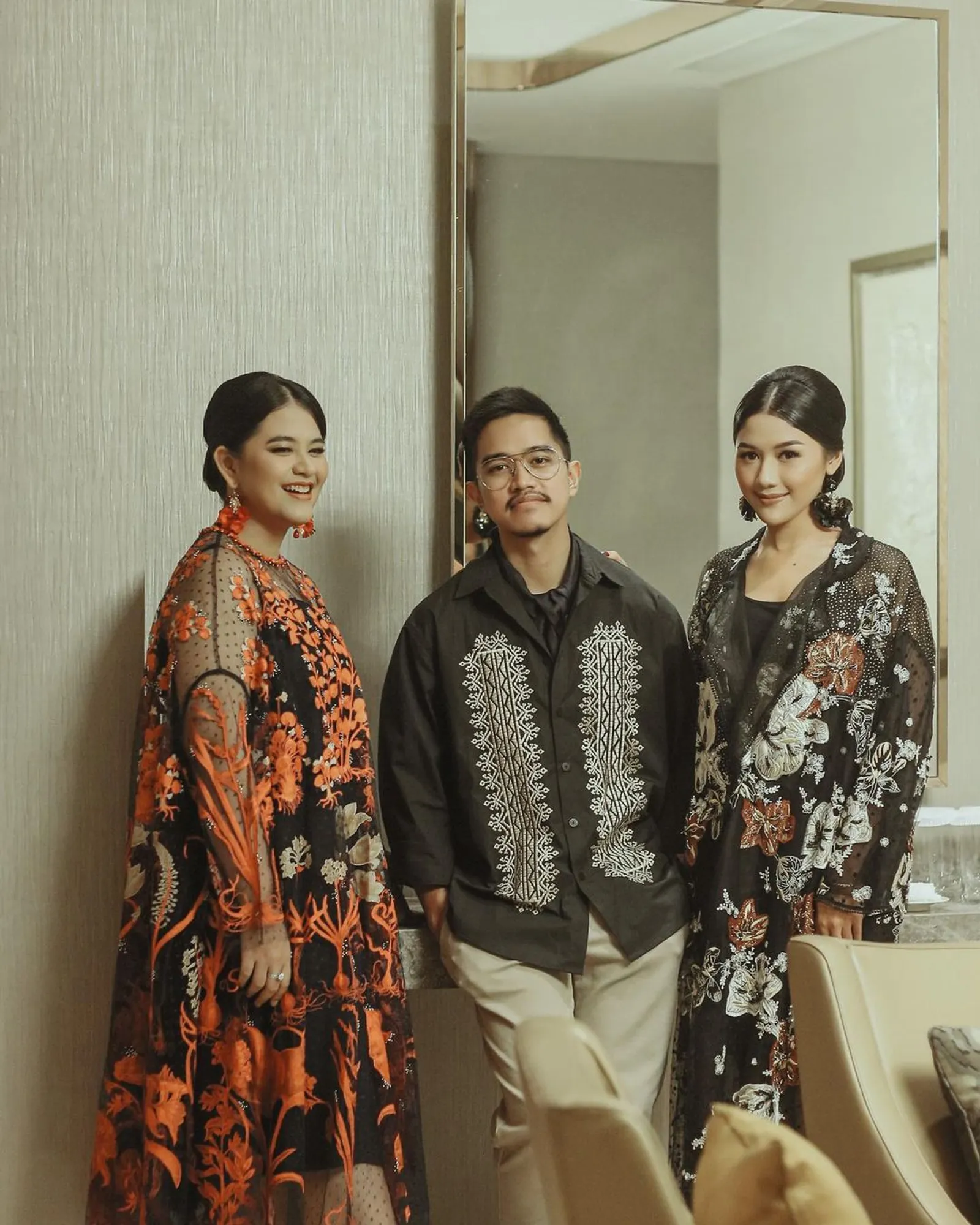 Gaya Kompak Kaesang Pangarep & Erina Gudono Jadi Inspirasi OOTD HUT RI