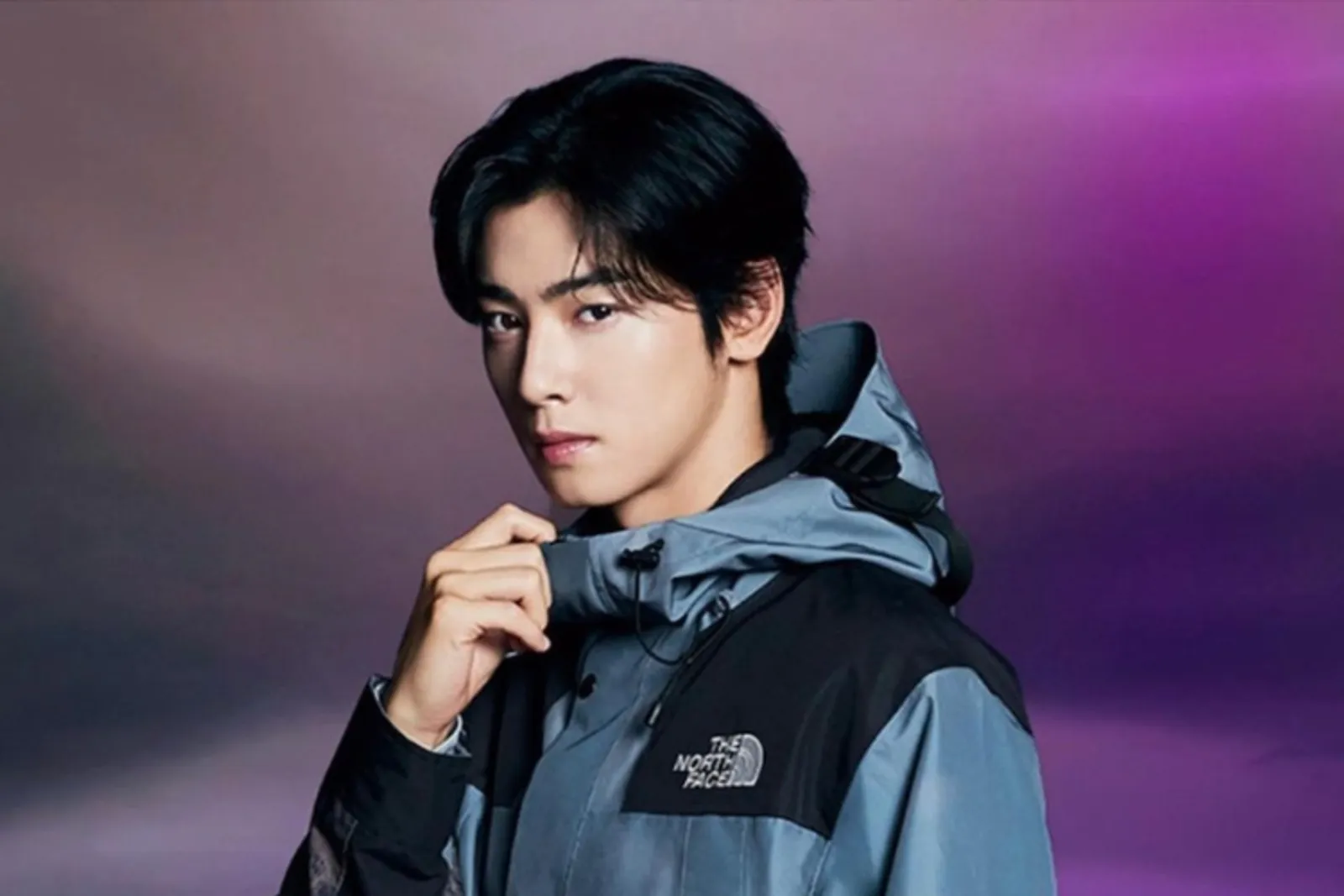 Penampilan Cha EunWoo Bintangi Campaign Terbaru The North Face