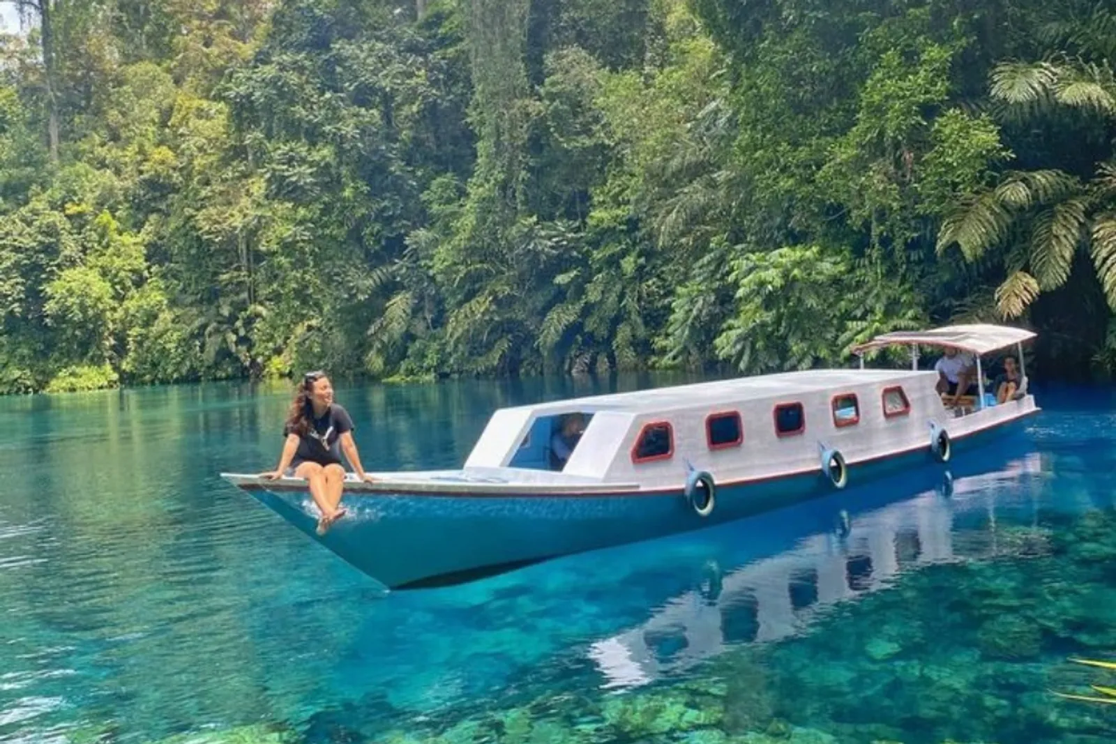 Wisata Danau Labuan Cermin: Lokasi, Aktivitas Seru, dan HTM