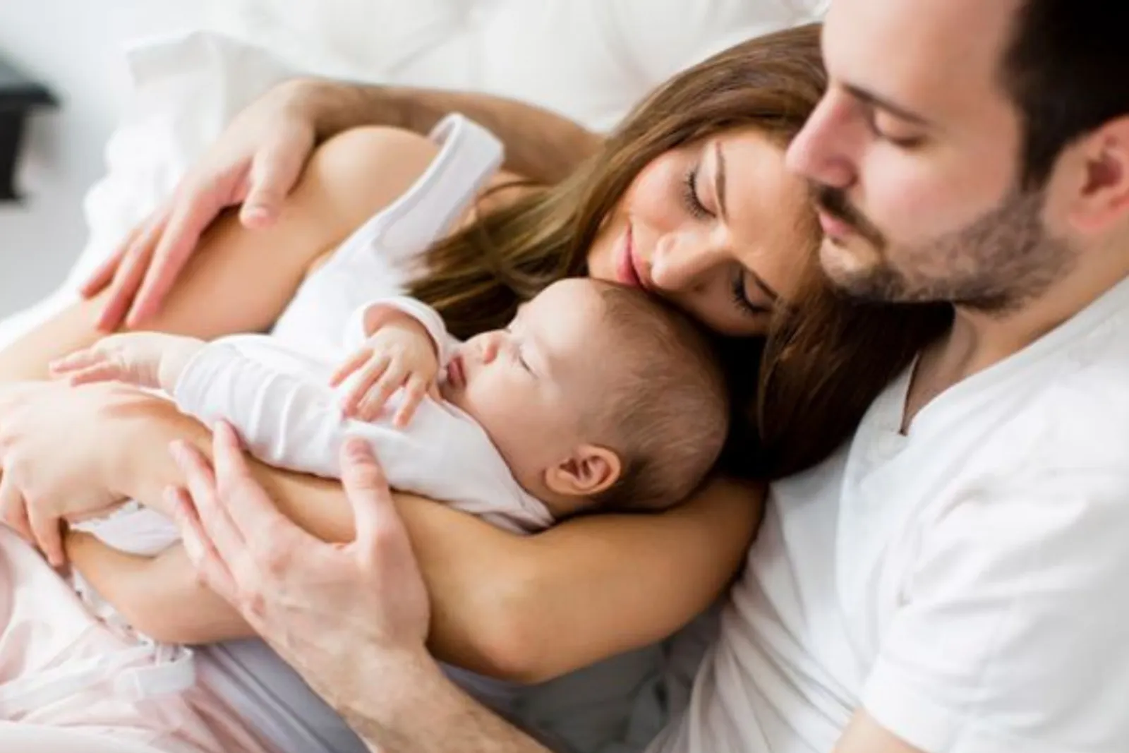 Mitos Bayi Menangis Tengah Malam, Benarkah Diganggu Makhluk Halus?
