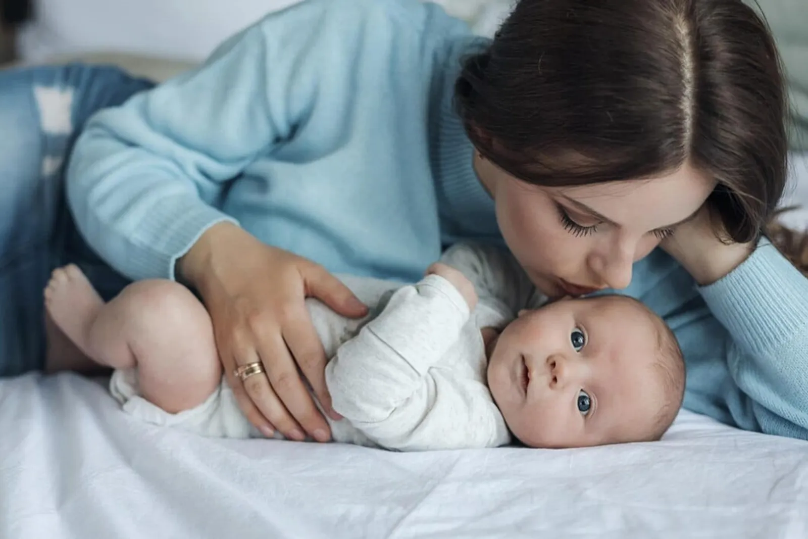 9 Tanda-Tanda Mau Melahirkan Bayi Laki-Laki, Ini Mitos dan Faktanya!
