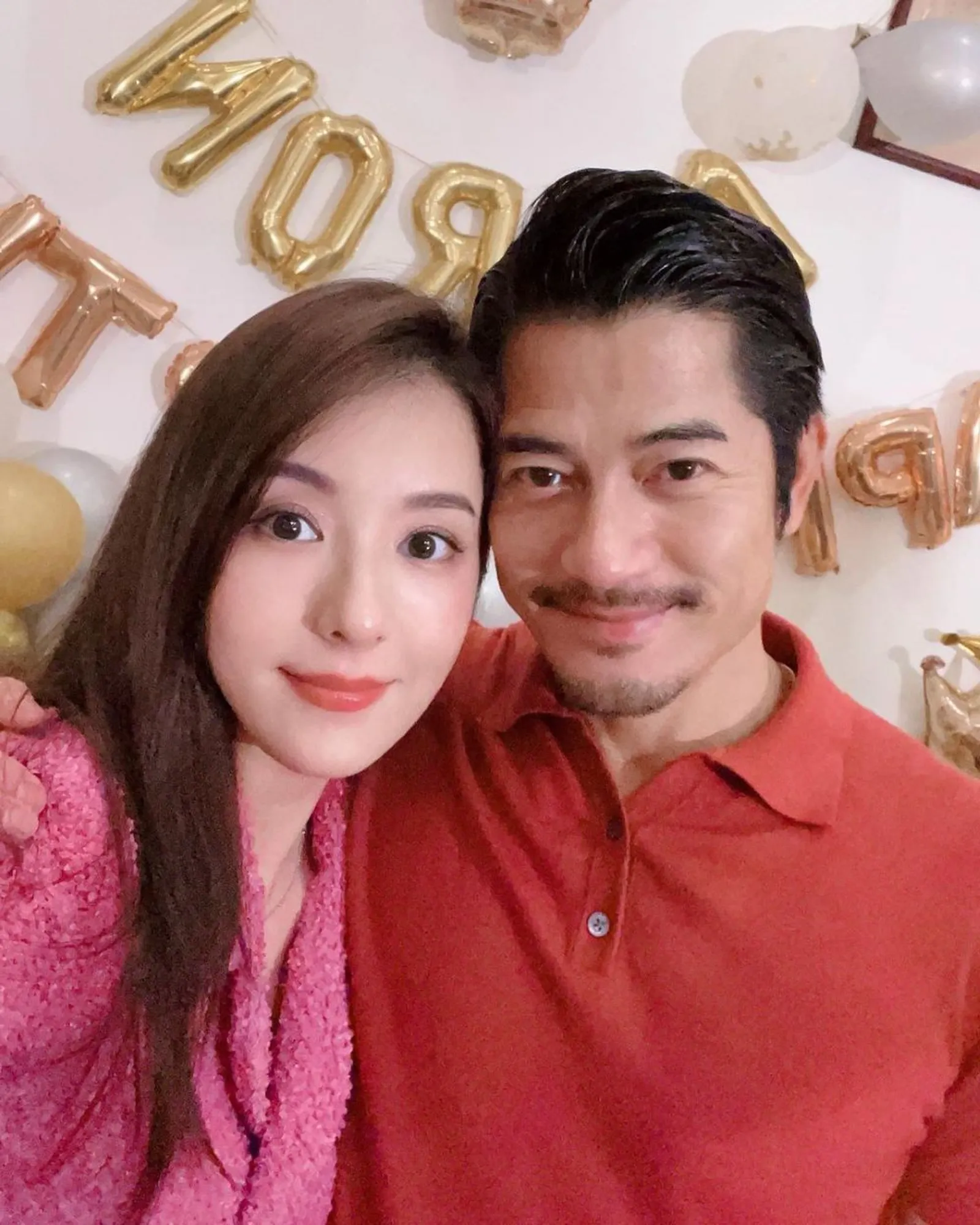 Beda 21 Tahun, 10 Potret Mesra Aktor Tiongkok Aaron Kwok dan Moka Fang