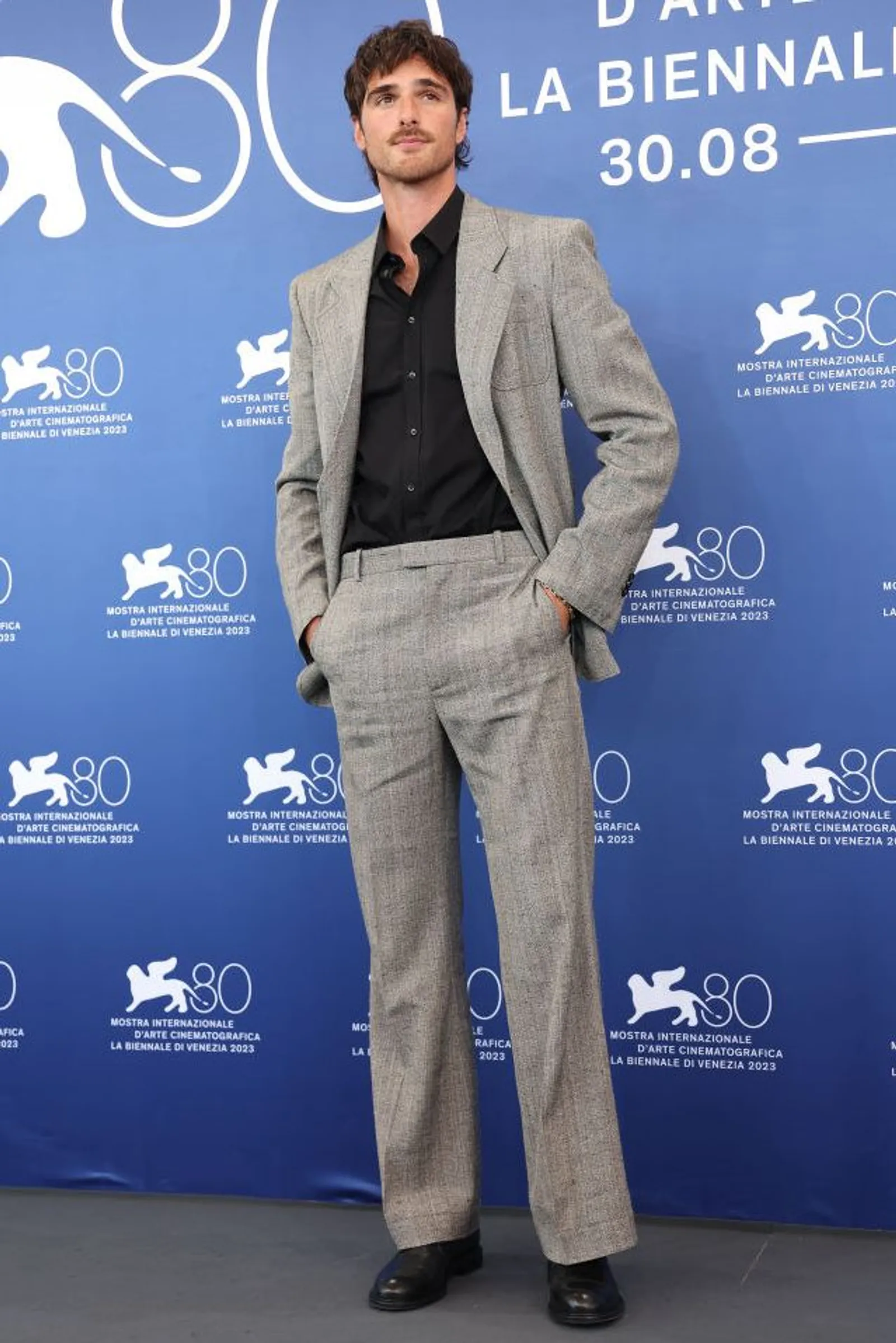 Gaya Red Carpet Seleb di 80 Annual Venice International Film Festival