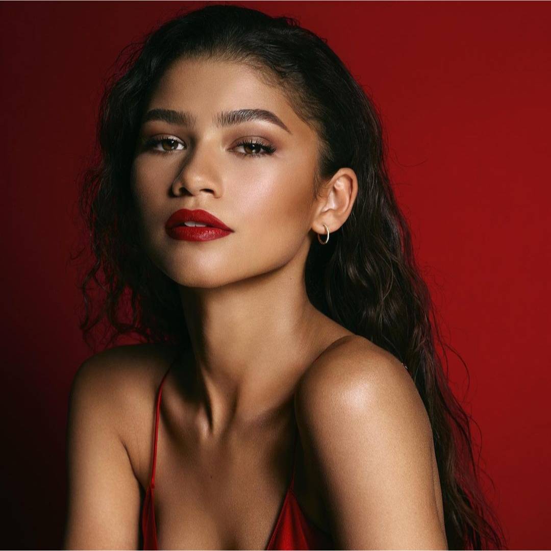 Intip Penampilan Memikat Zendaya Di Berbagai Kesempatan