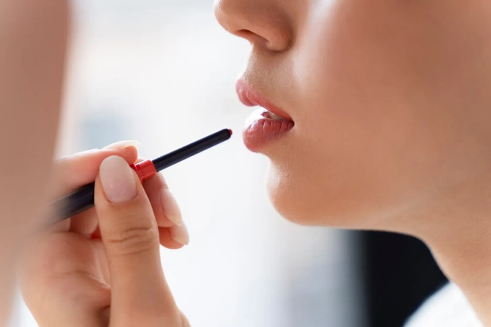 Mengenal 242 Makeup Rule yang Ramai di TikTok, Bikin Riasan Natural!