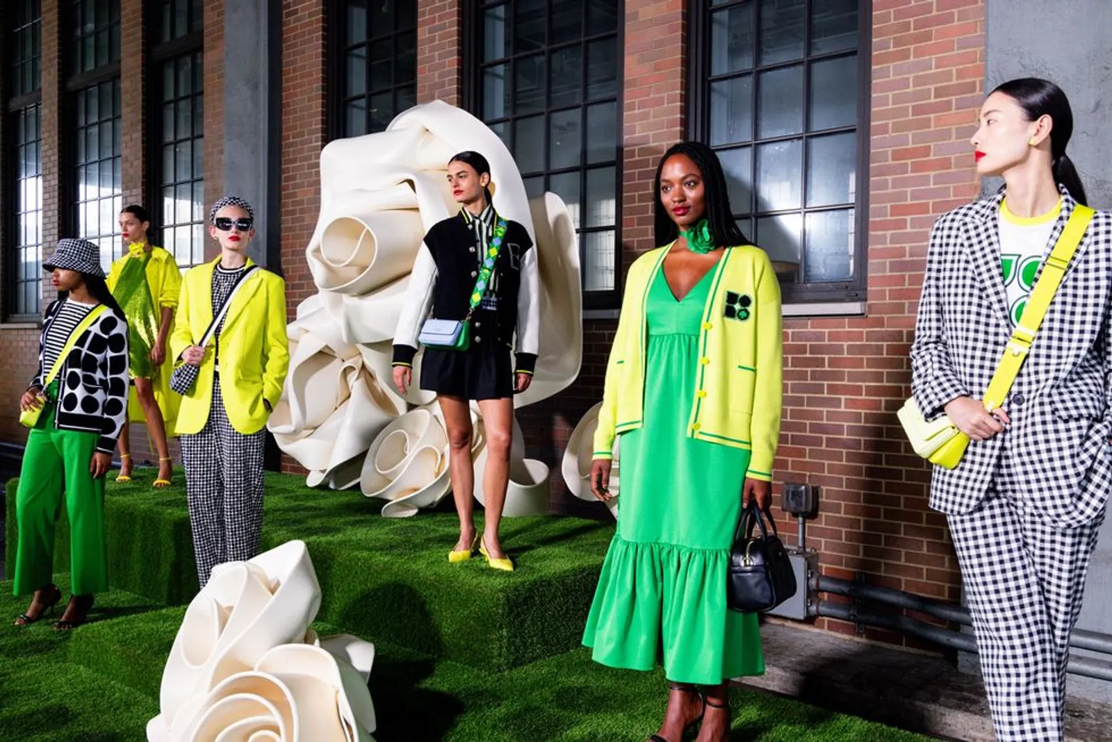 7 Hal Menarik dari Fashion Show Kate Spade Spring/Summer 2024