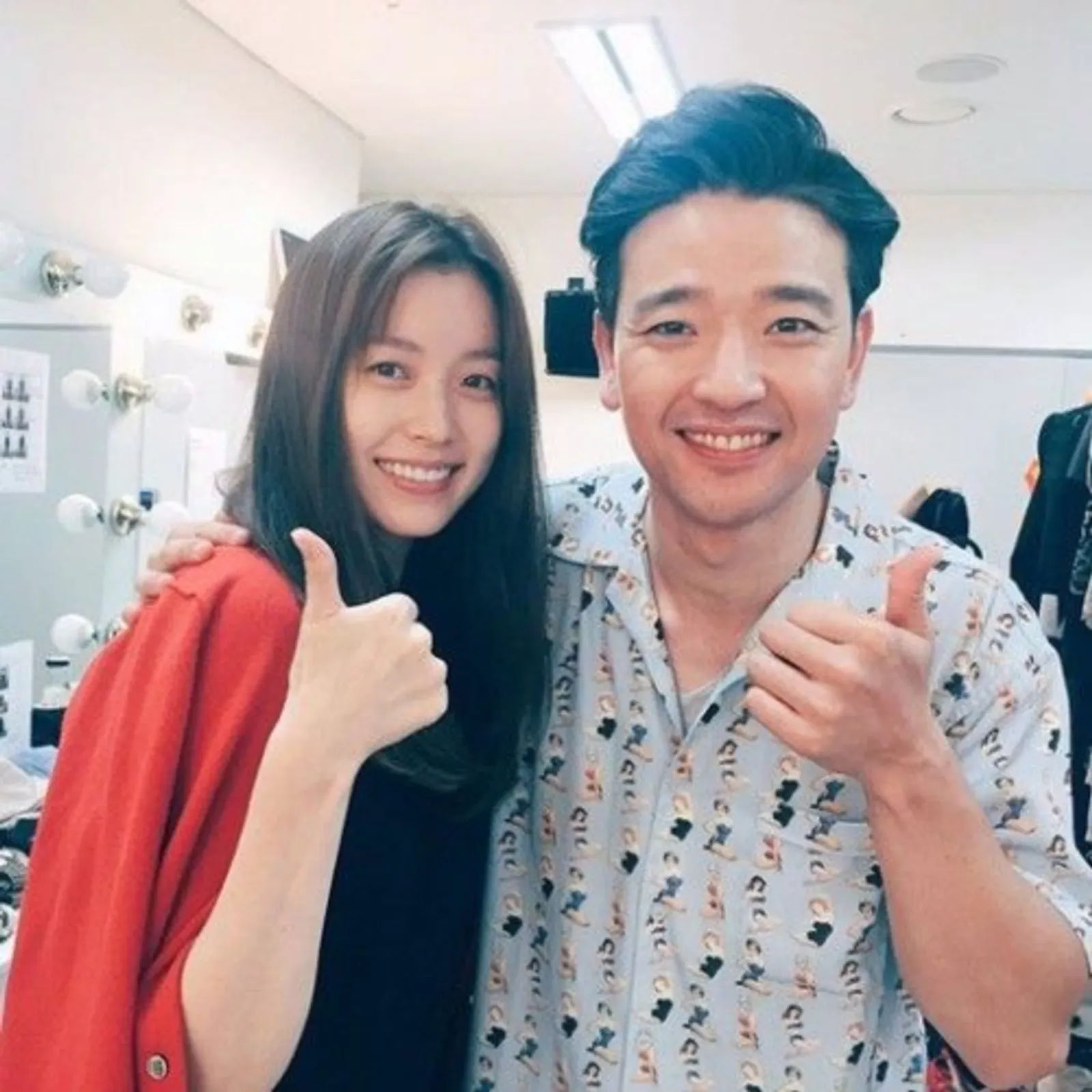 13 Pasangan Han Hyo Joo di Film & Drama yang Pernah Didoakan Berjodoh
