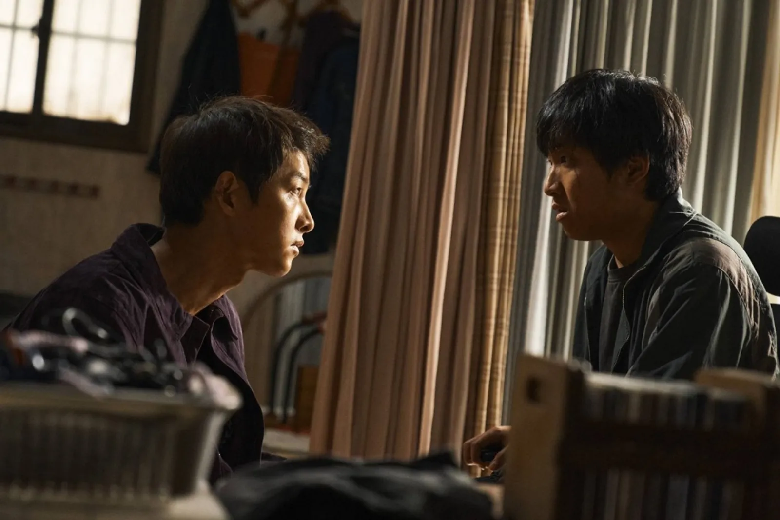 5 Fakta Film Korea 'Hopeless', Song Joong Ki Tak Terima Bayaran