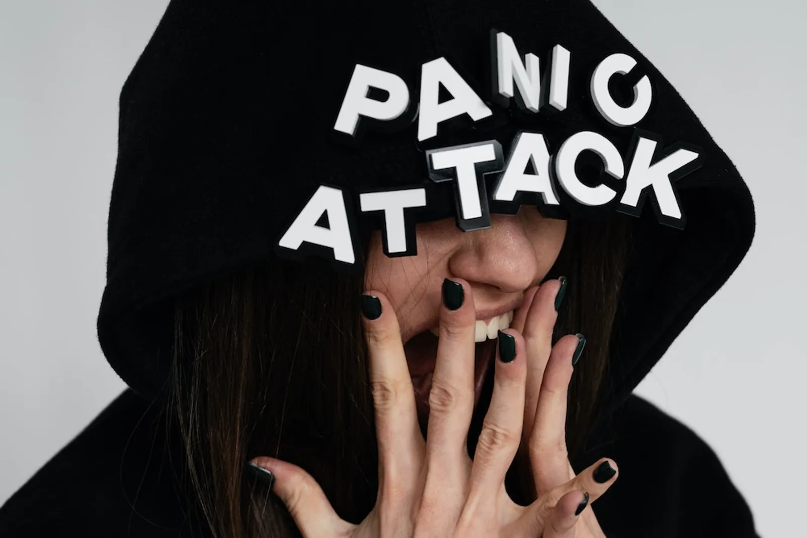Contoh Panic Attack, Penyebab, dan Cara Mengatasinya
