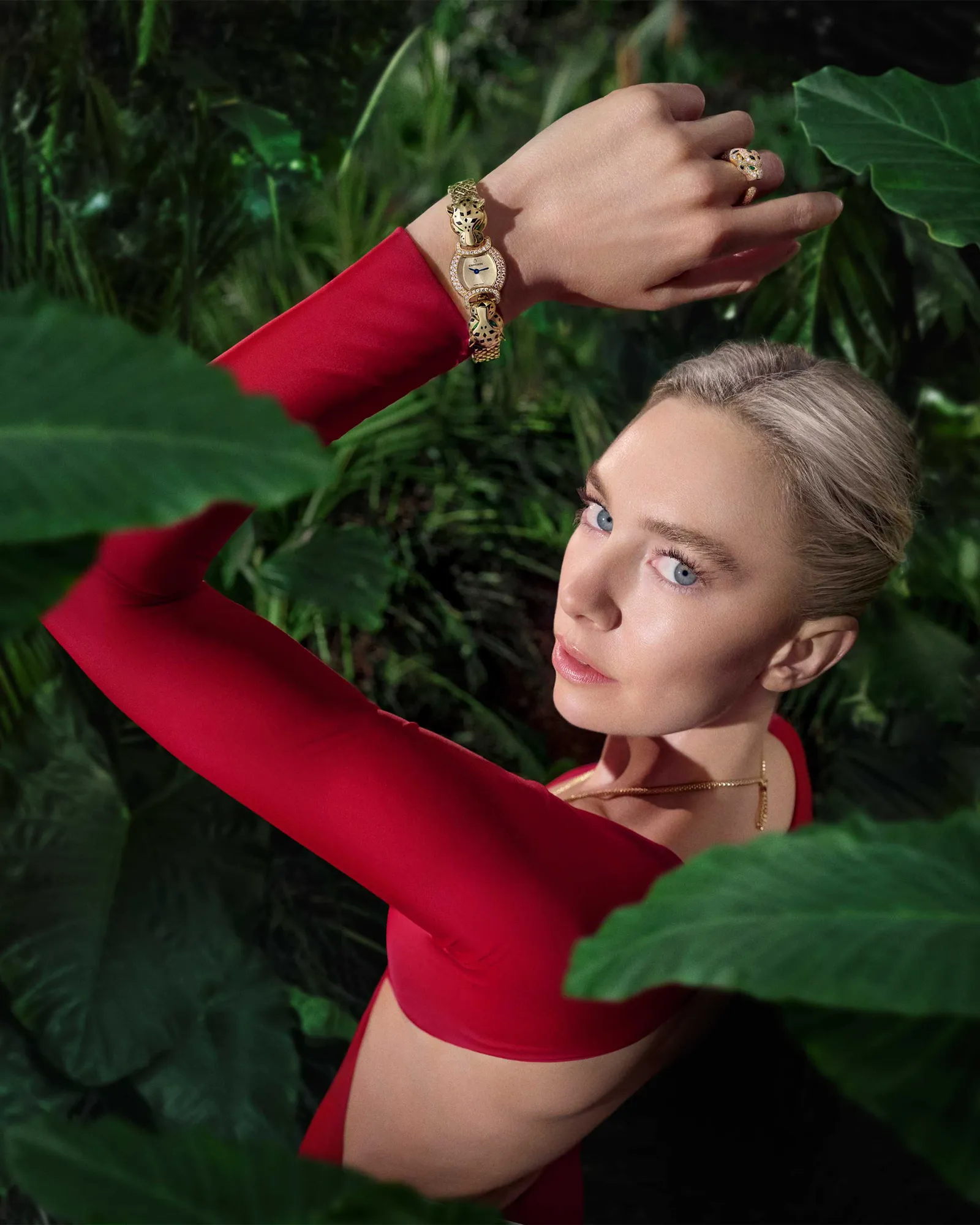 V 'BTS' dan Vanessa Kirby Jadi Model Campaign Cartier Terbaru