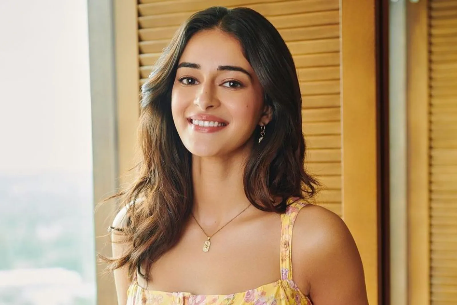 Aktris Muda Bollywood Bersinar, Begini Pesona Ananya Panday 