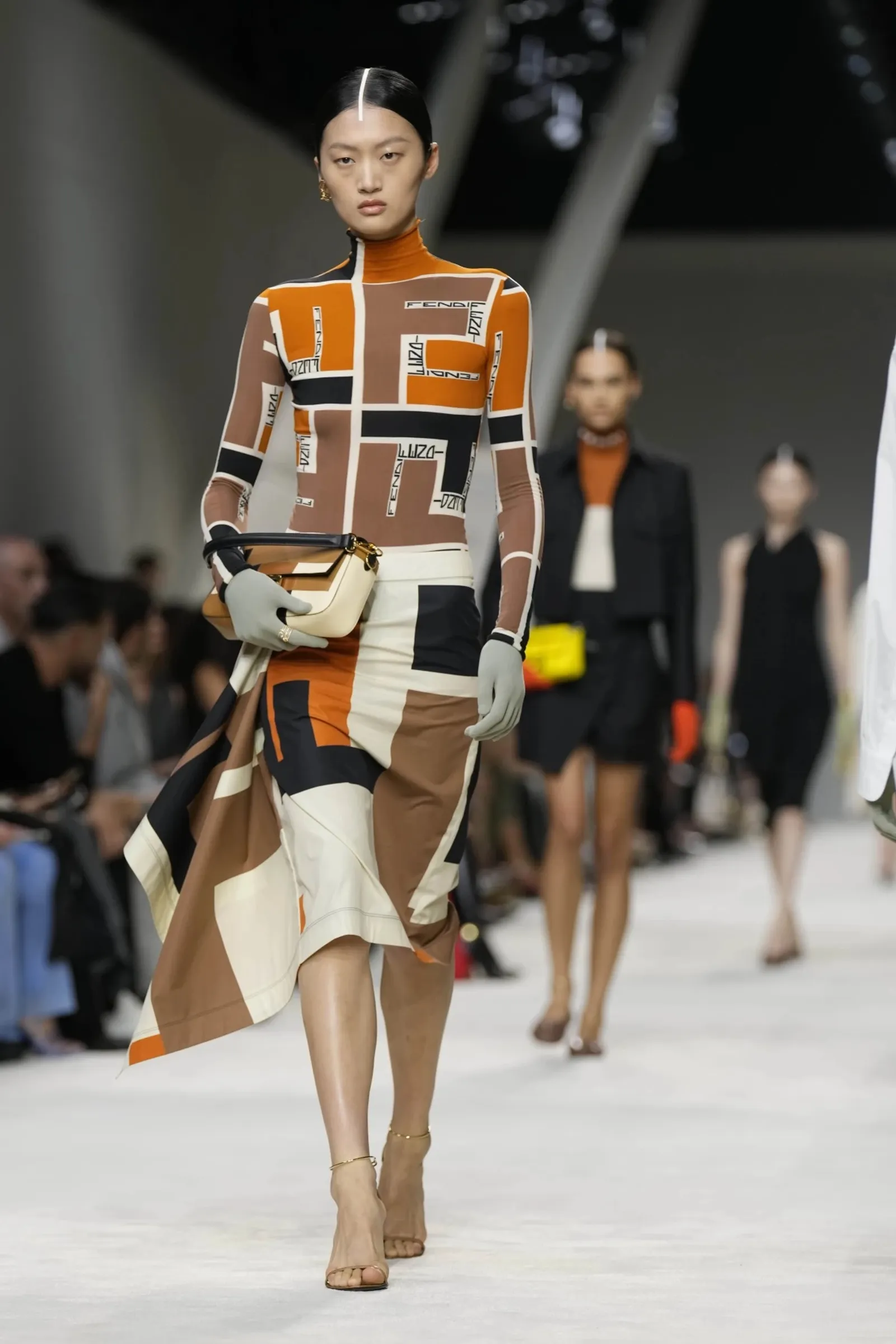 7 Hal Menarik di Fashion Show Fendi Spring/Summer 2024