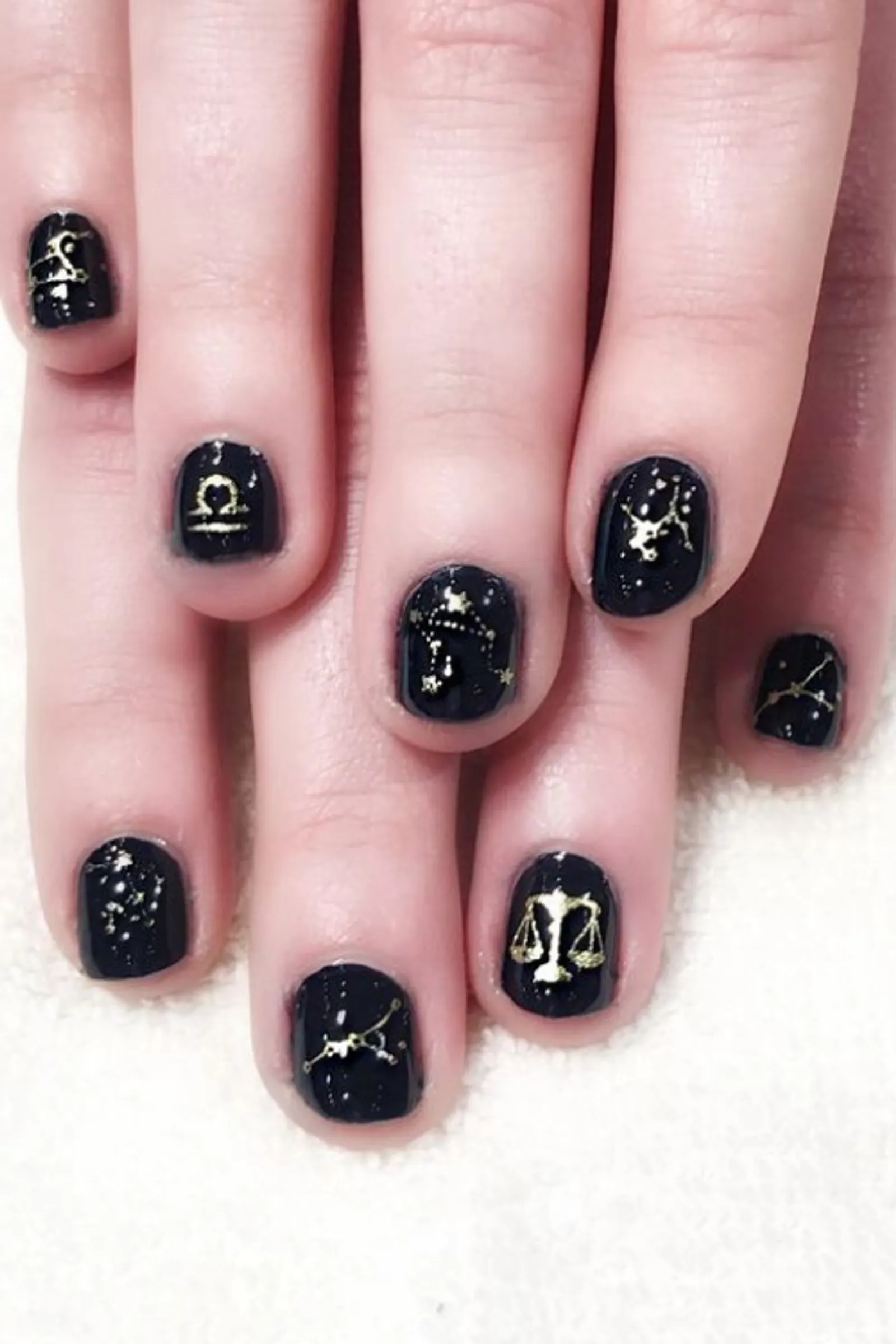 Ini Inspirasi Nail Art Kekinian untuk Kamu yang Berzodiak Libra