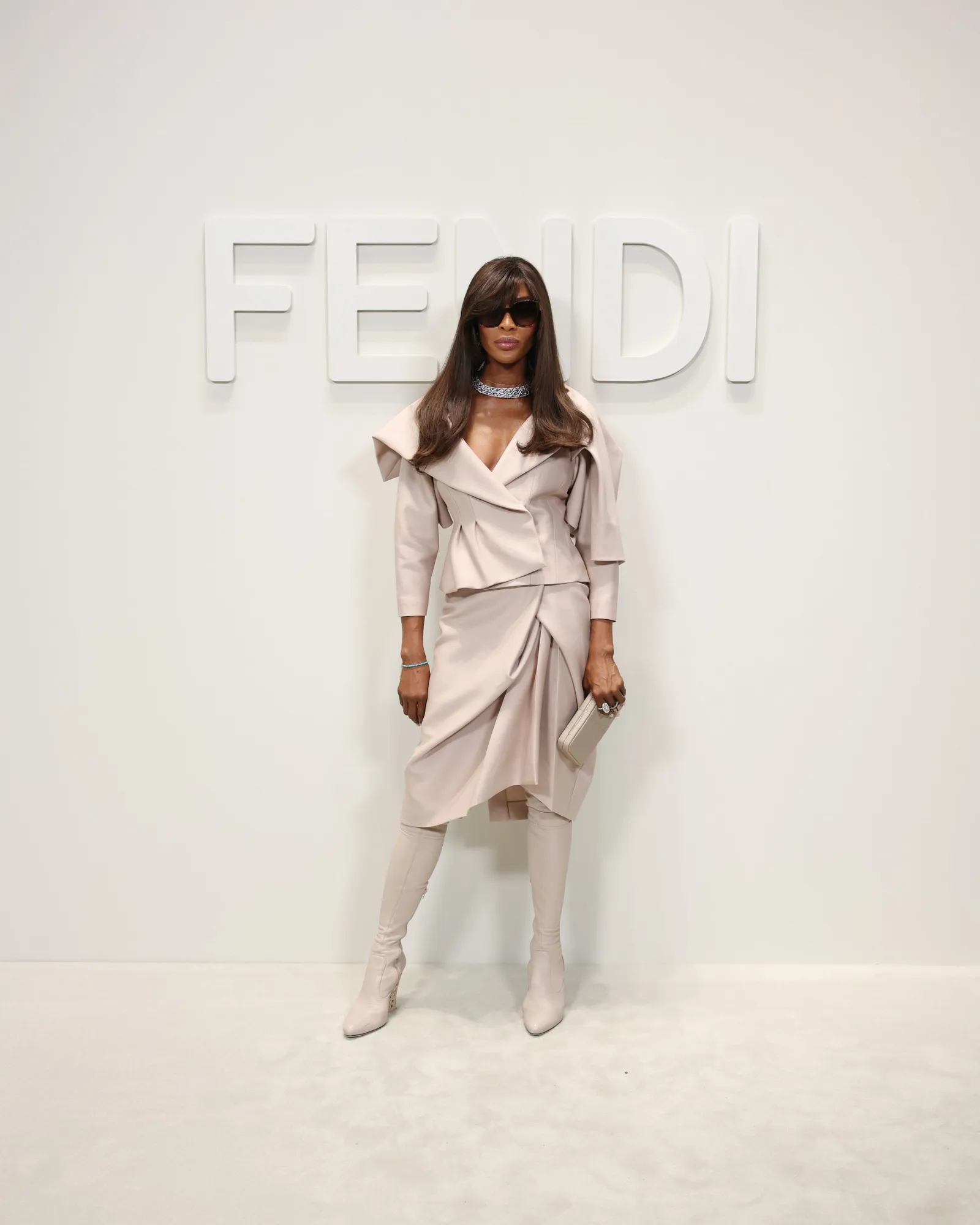Gaya Mewah Publik Figur di Fashion Show Fendi Spring/Summer 2024
