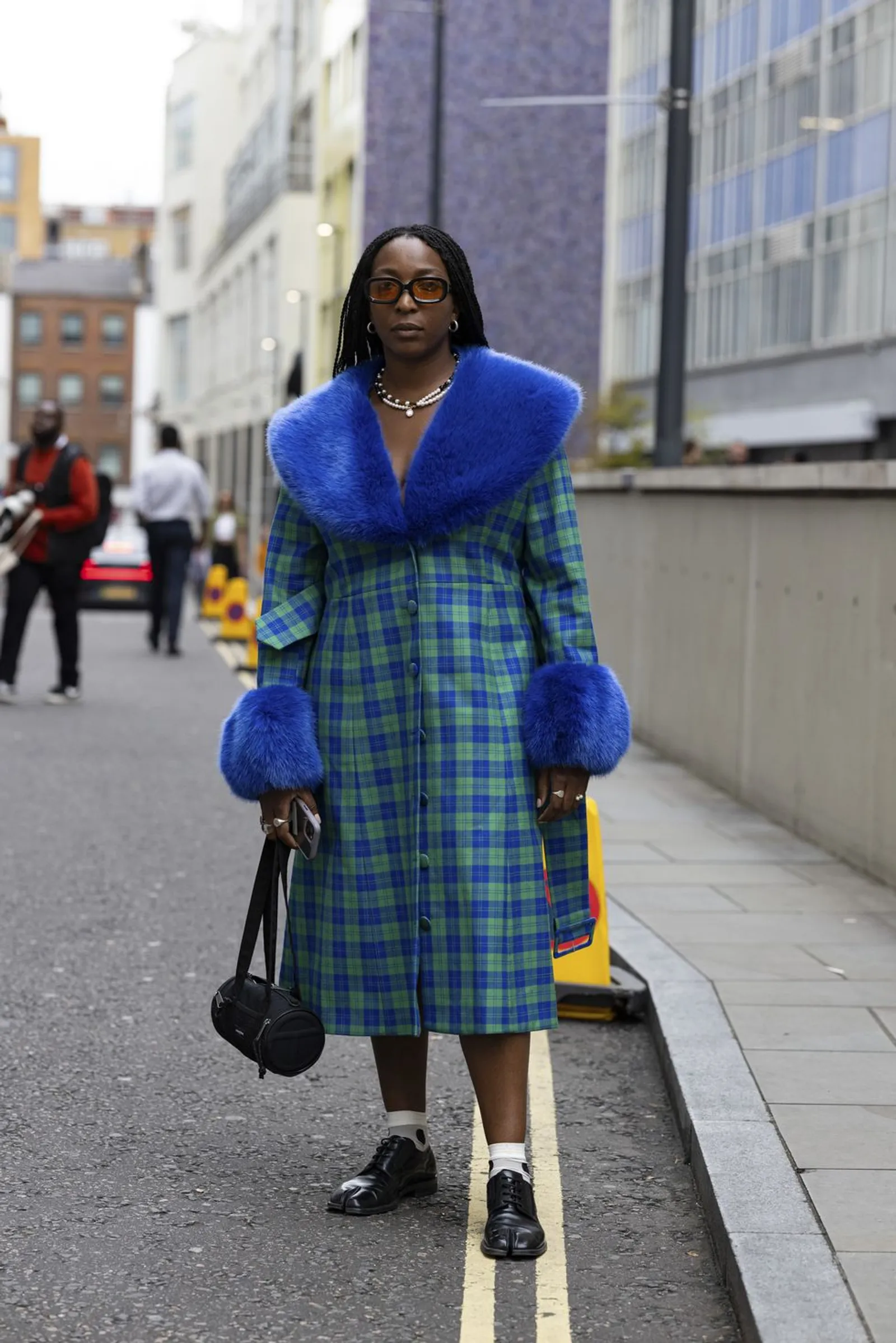 11 Street Style yang Curi Perhatian di London Fashion Week